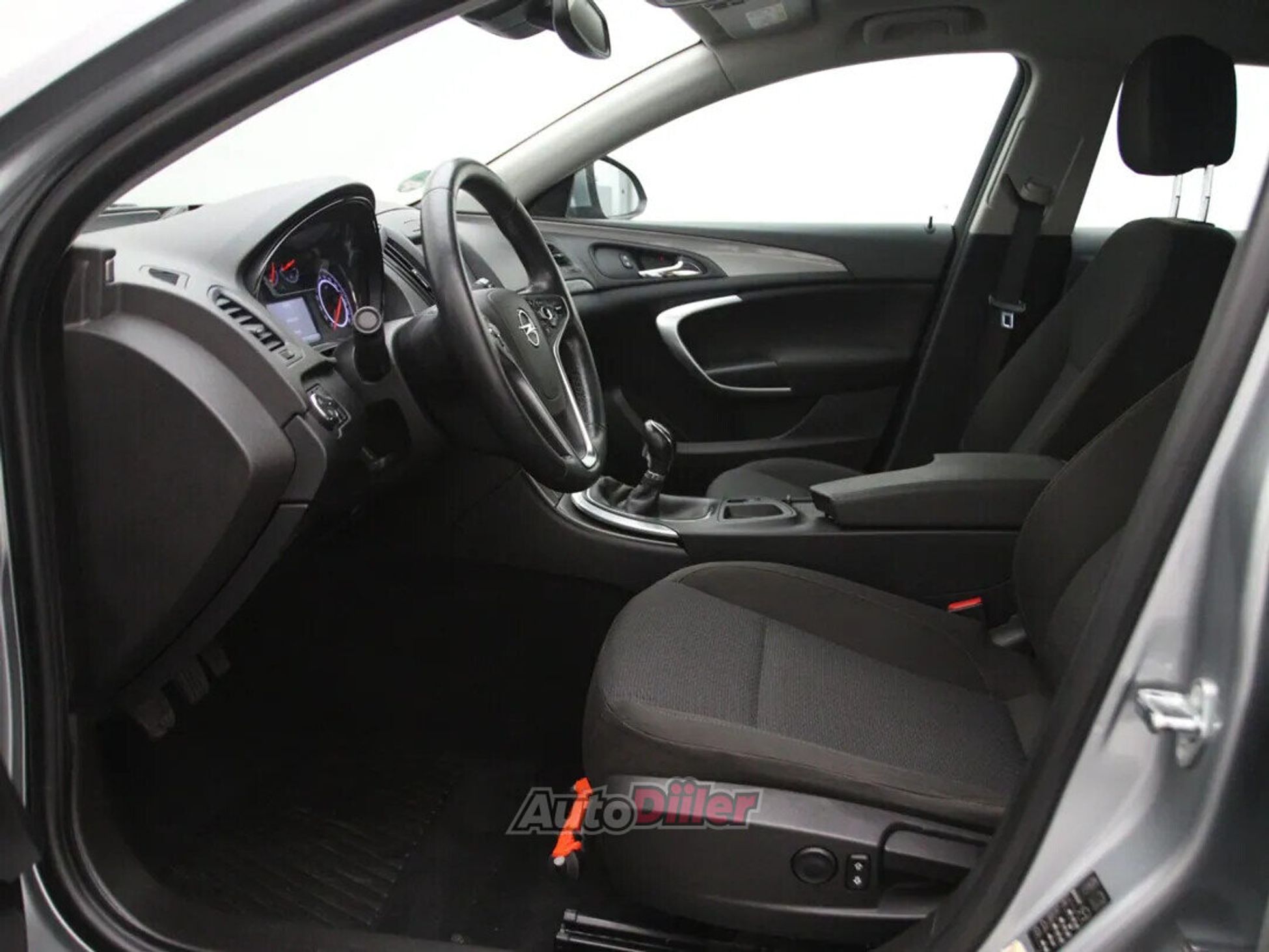 Opel Insignia Edition 2.0 88kW 2015, photo 4/10