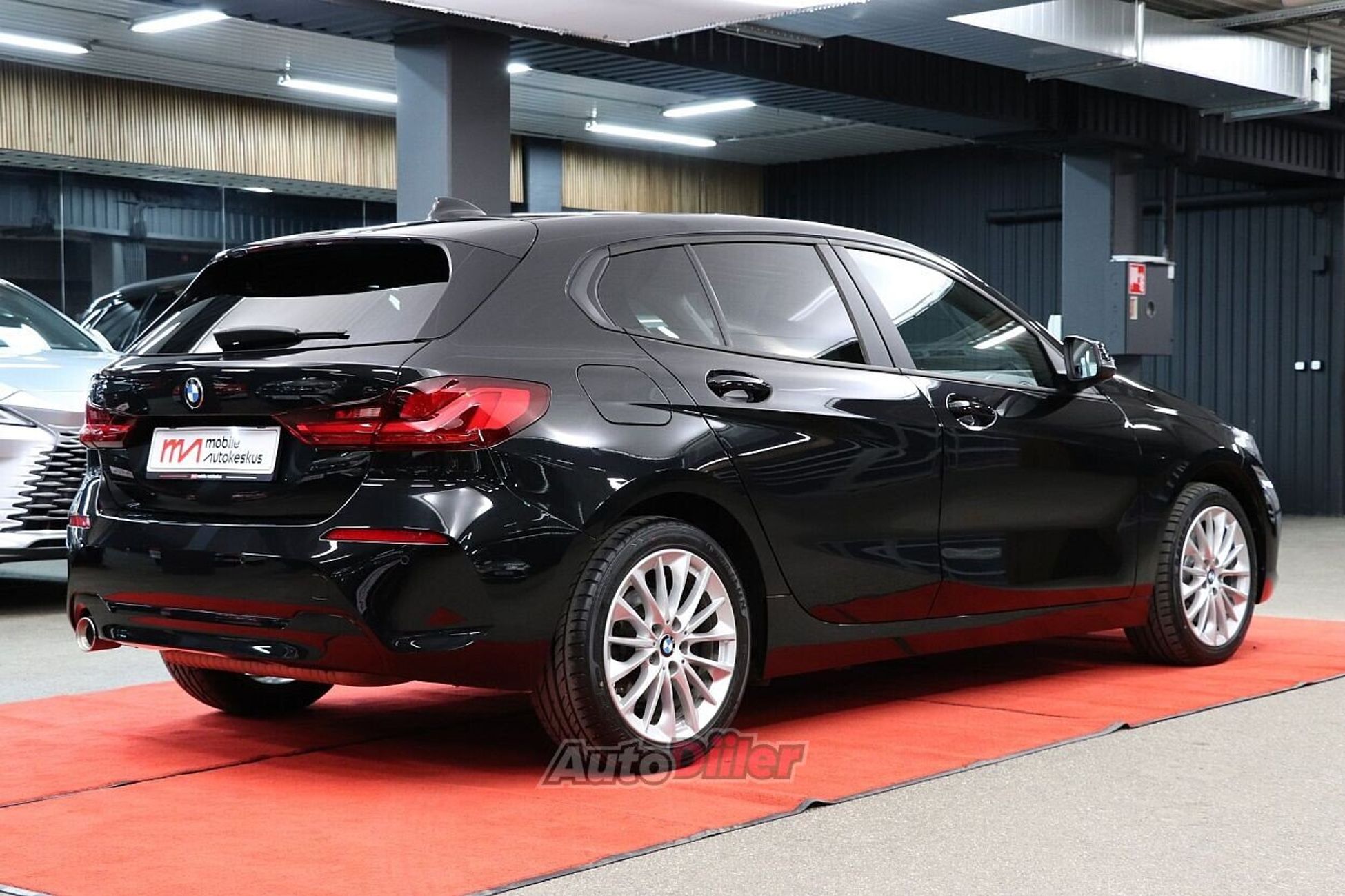 BMW 118 Advantage 1.5 103kW 2020, kuva 4/10