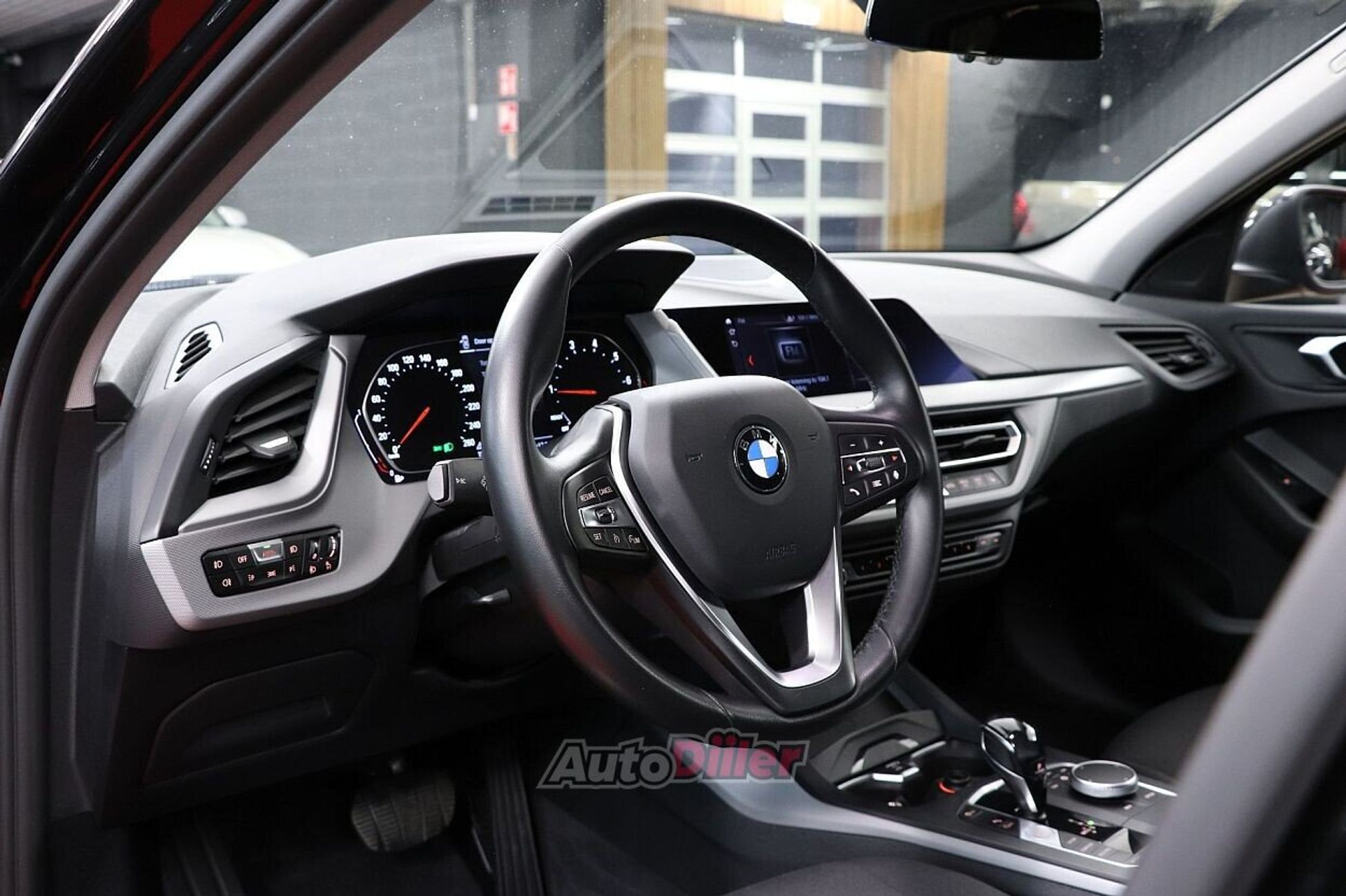 BMW 118 Advantage 1.5 103kW 2020, kuva 7/10