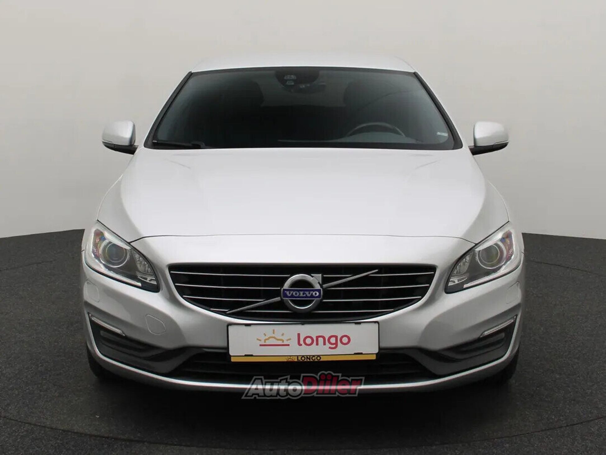 Volvo V60 Polar+ Dynamic 2.0 110kW 2018, kuva 3/10