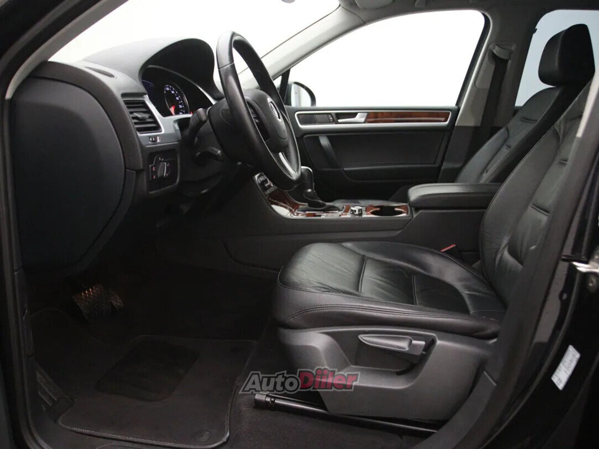 Volkswagen Touareg Style 3.0 150kW 2014, kuva 4/10