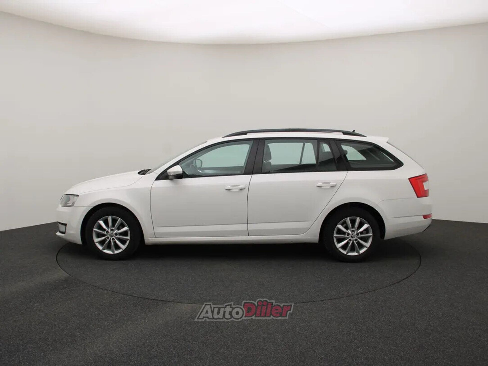 Skoda Octavia Ambition Business 1.6 81kW 2016, kuva 6/10