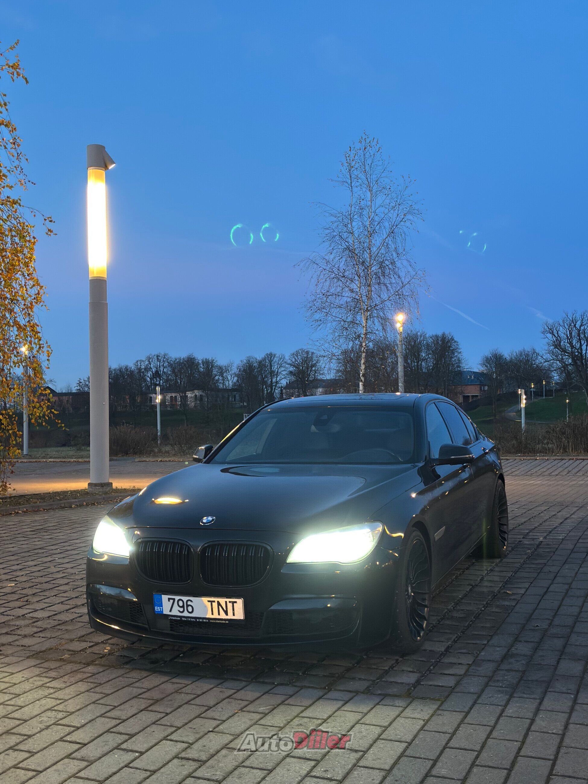 BMW 740 3.0 230kW 2012, kuva 4/9