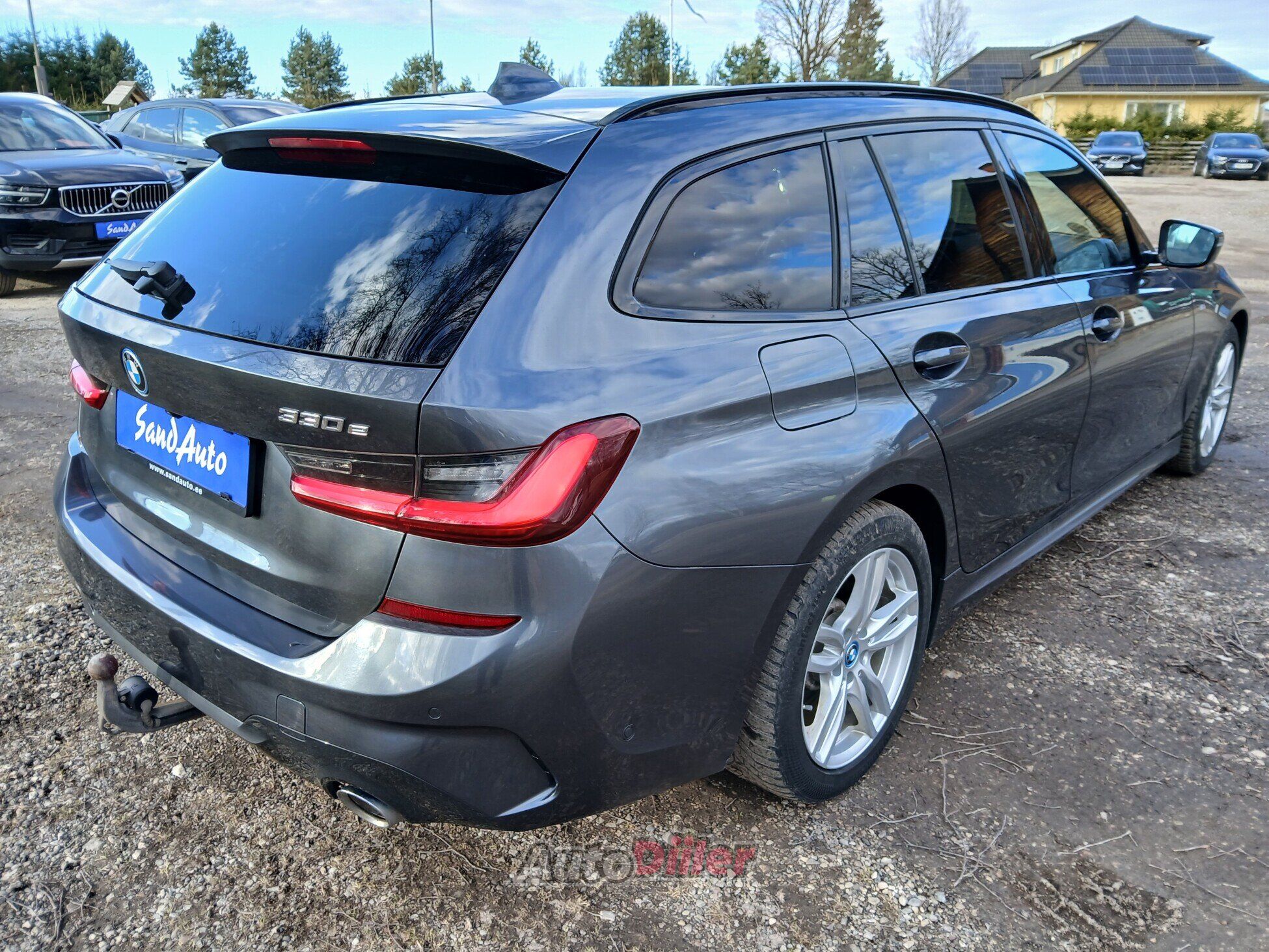 BMW 330 e M-Pakett 2.0 215kW 2022, kuva 5/10