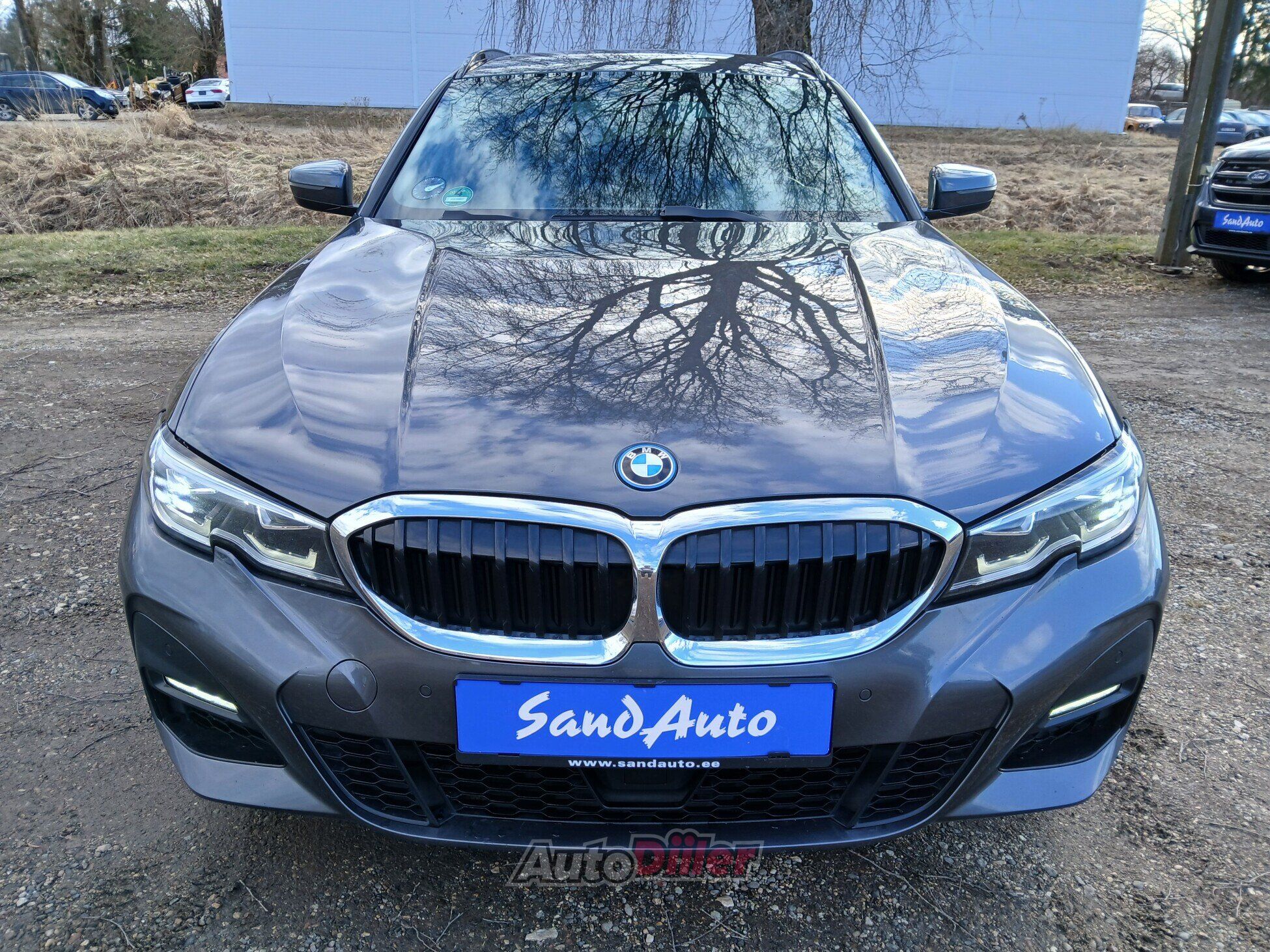 BMW 330 e M-Pakett 2.0 215kW 2022, kuva 2/10