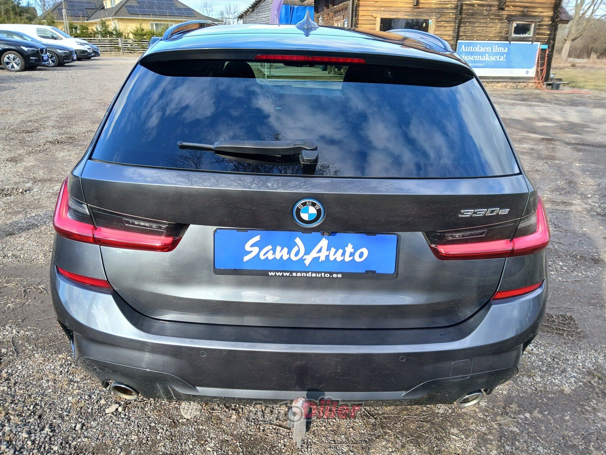 BMW 330 e M-Pakett 2.0 215kW 2022, kuva 7/10