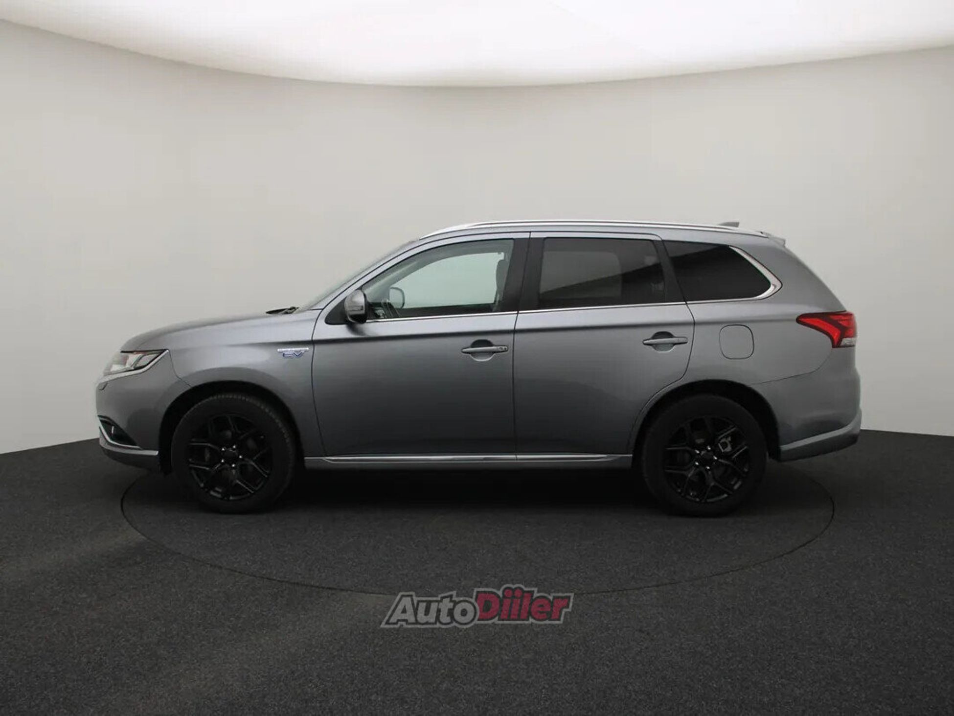 Mitsubishi Outlander 2015, kuva 6/10