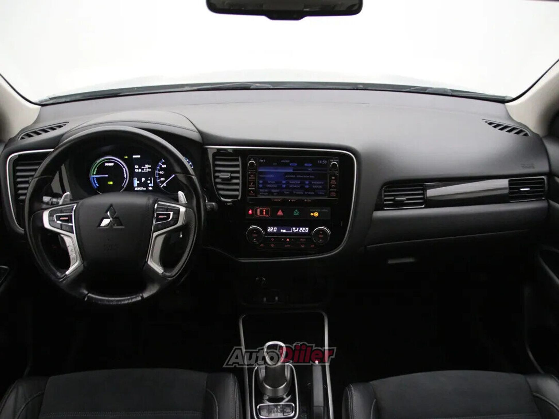 Mitsubishi Outlander 2015, kuva 2/10
