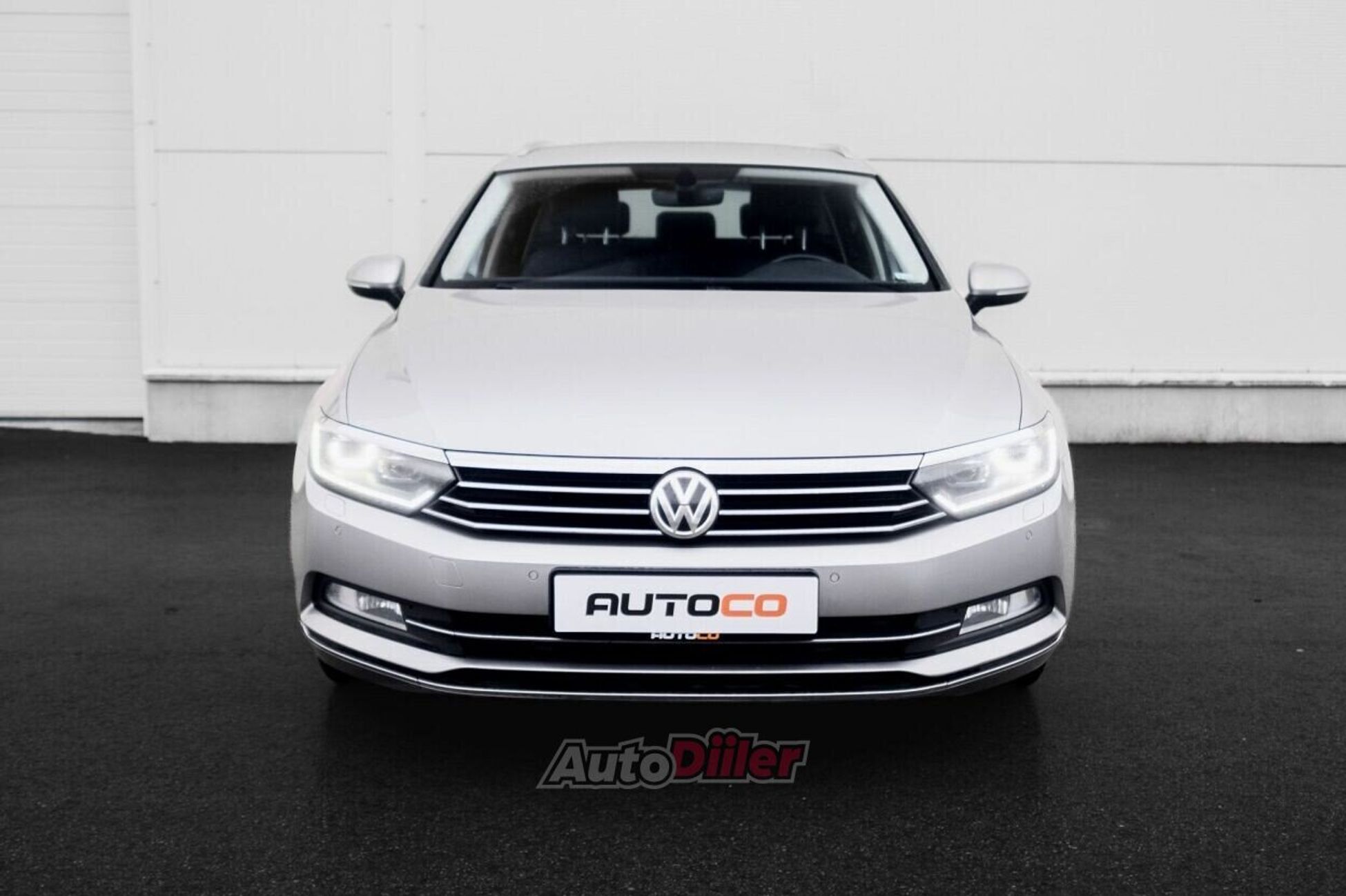 Volkswagen Passat 2016, photo 2/10