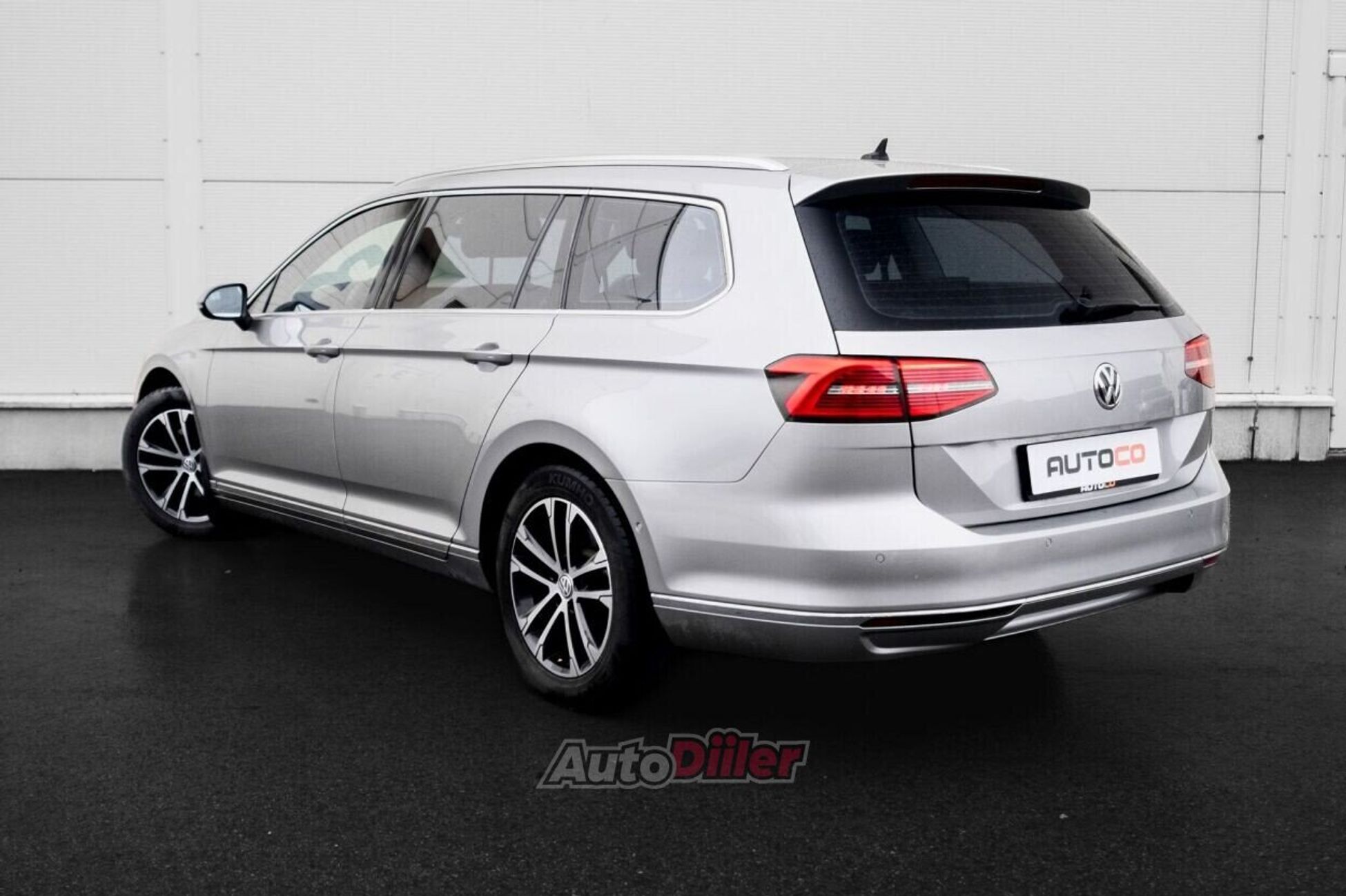 Volkswagen Passat 2016, photo 6/10