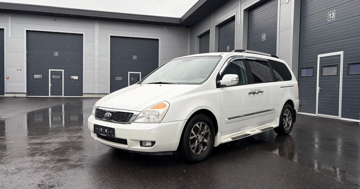 Kia Carnival GLX 143kW - Imported from Korea to EU