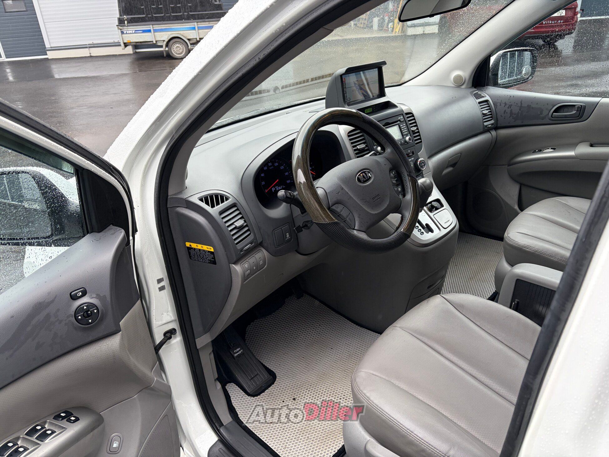 Kia Carnival GLX 143kW 2014, kuva 6/10