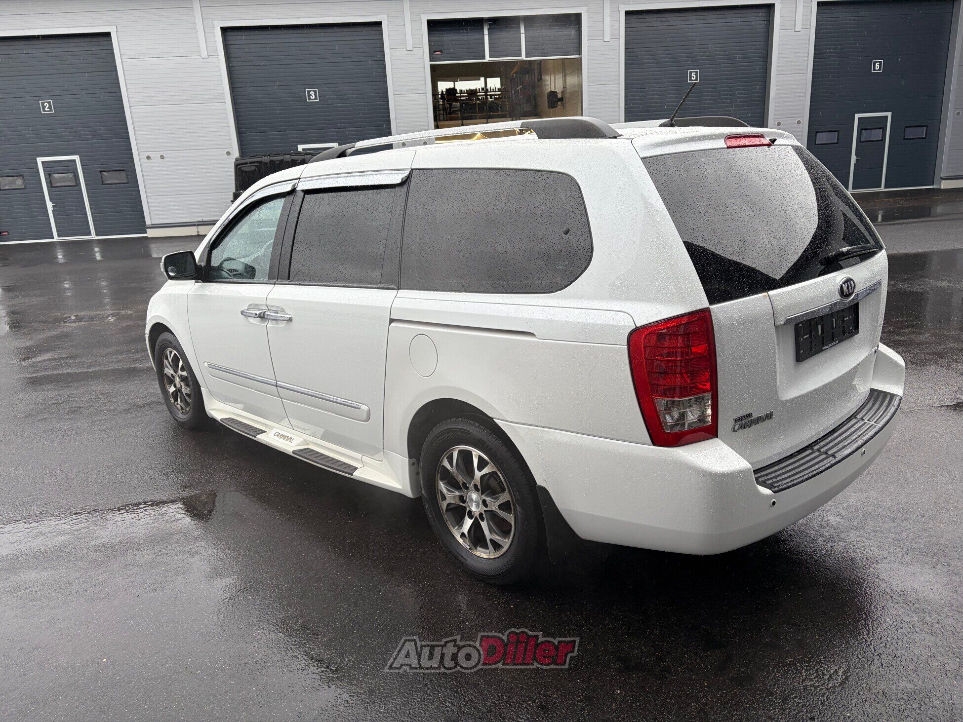 Kia Carnival GLX 143kW 2014, kuva 5/10