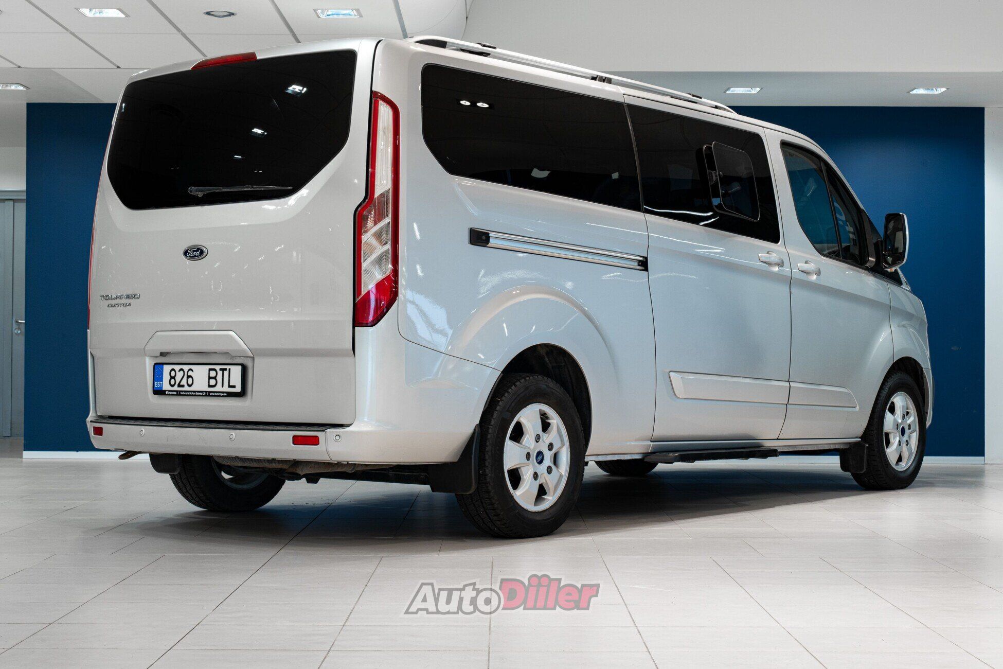 Ford Tourneo Custom 2017, photo 2/10