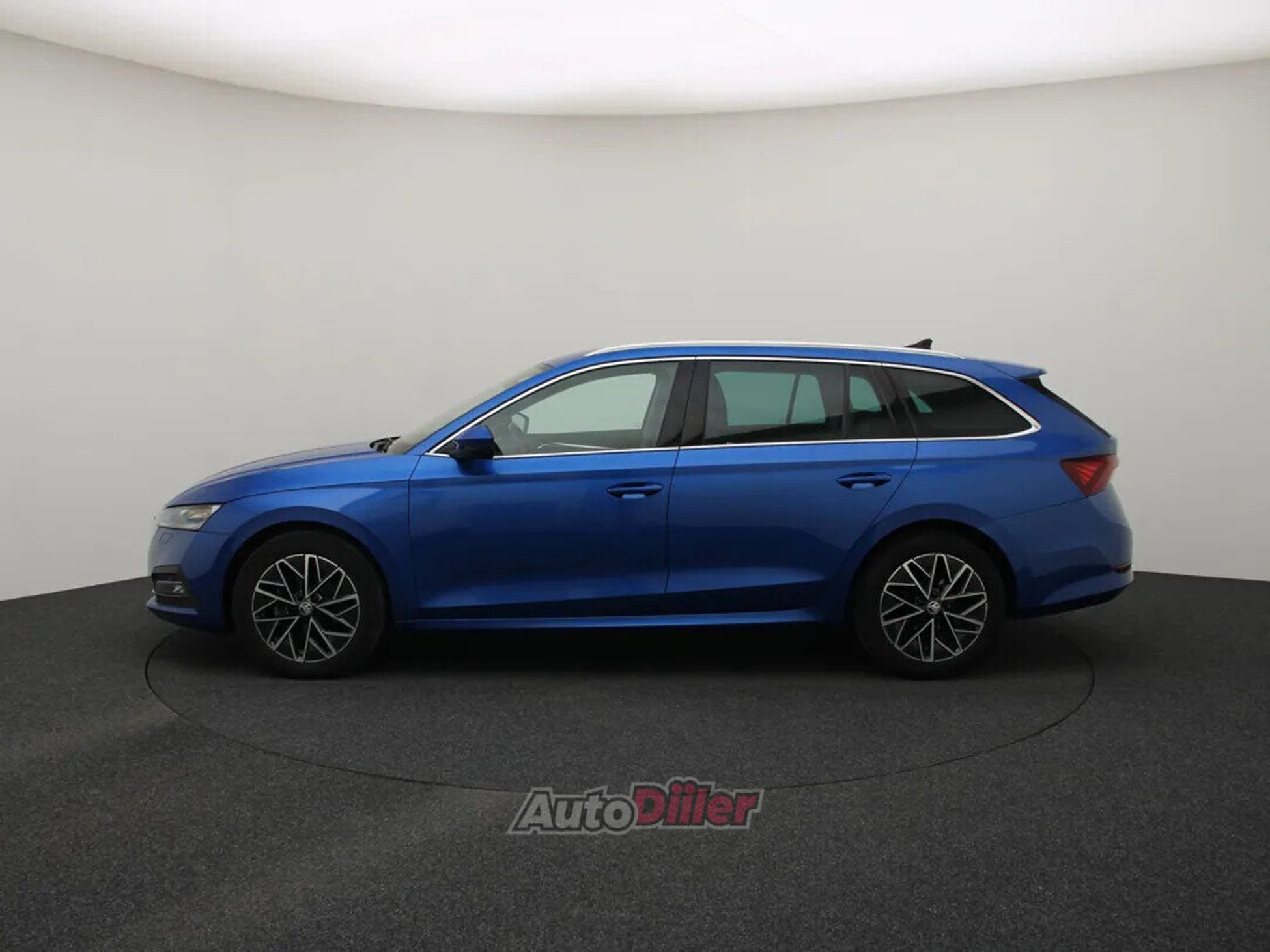 Skoda Octavia Clever+ 2.0 110kW 2022, kuva 6/10