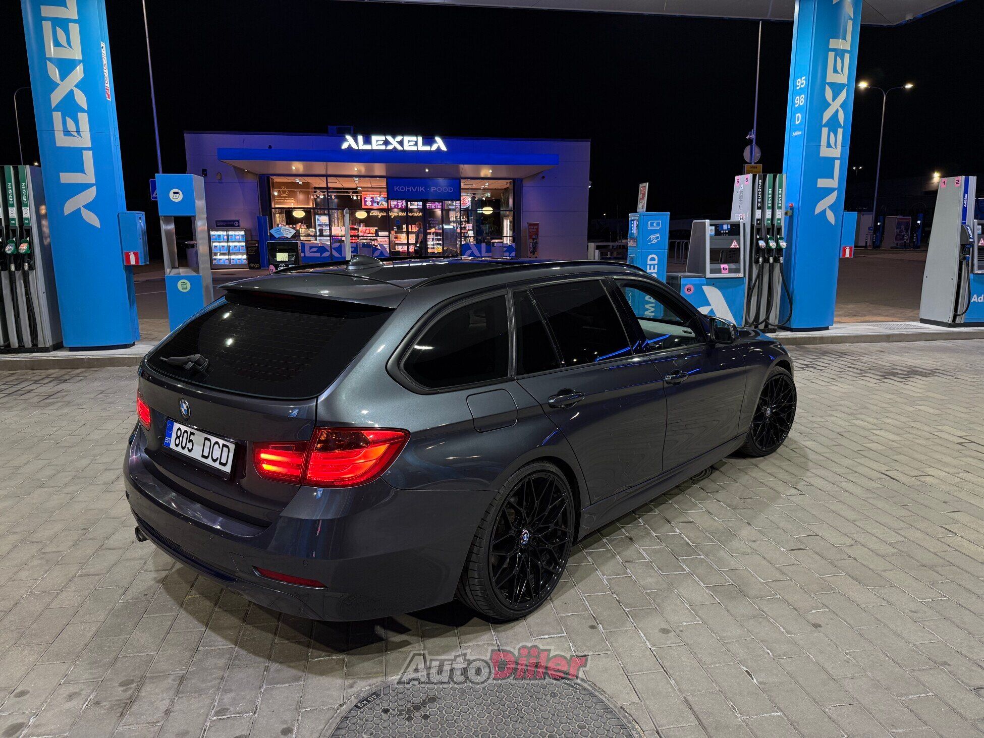 BMW 320 2.0 120kW 2013, photo 4/10