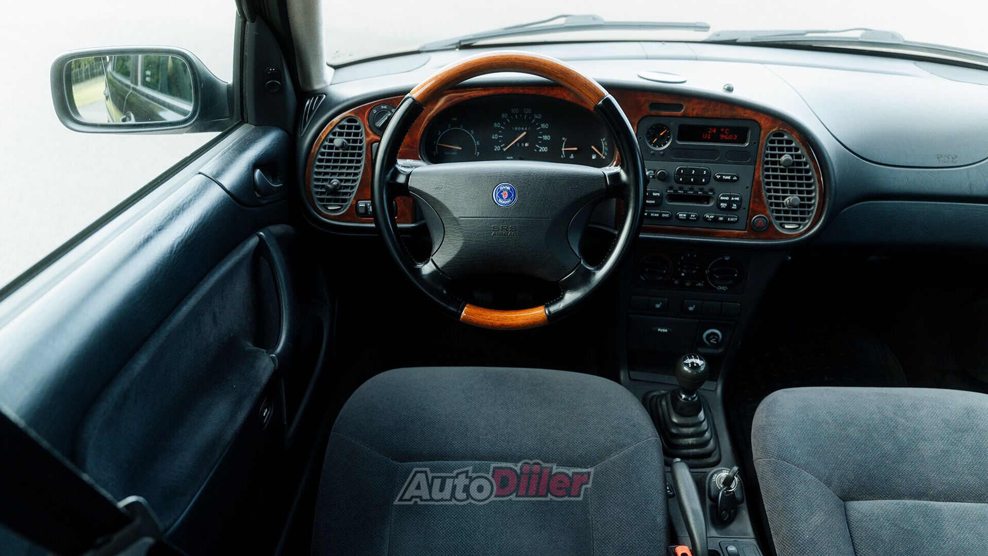 Saab 900 2.0 96kW 1998, kuva 7/10