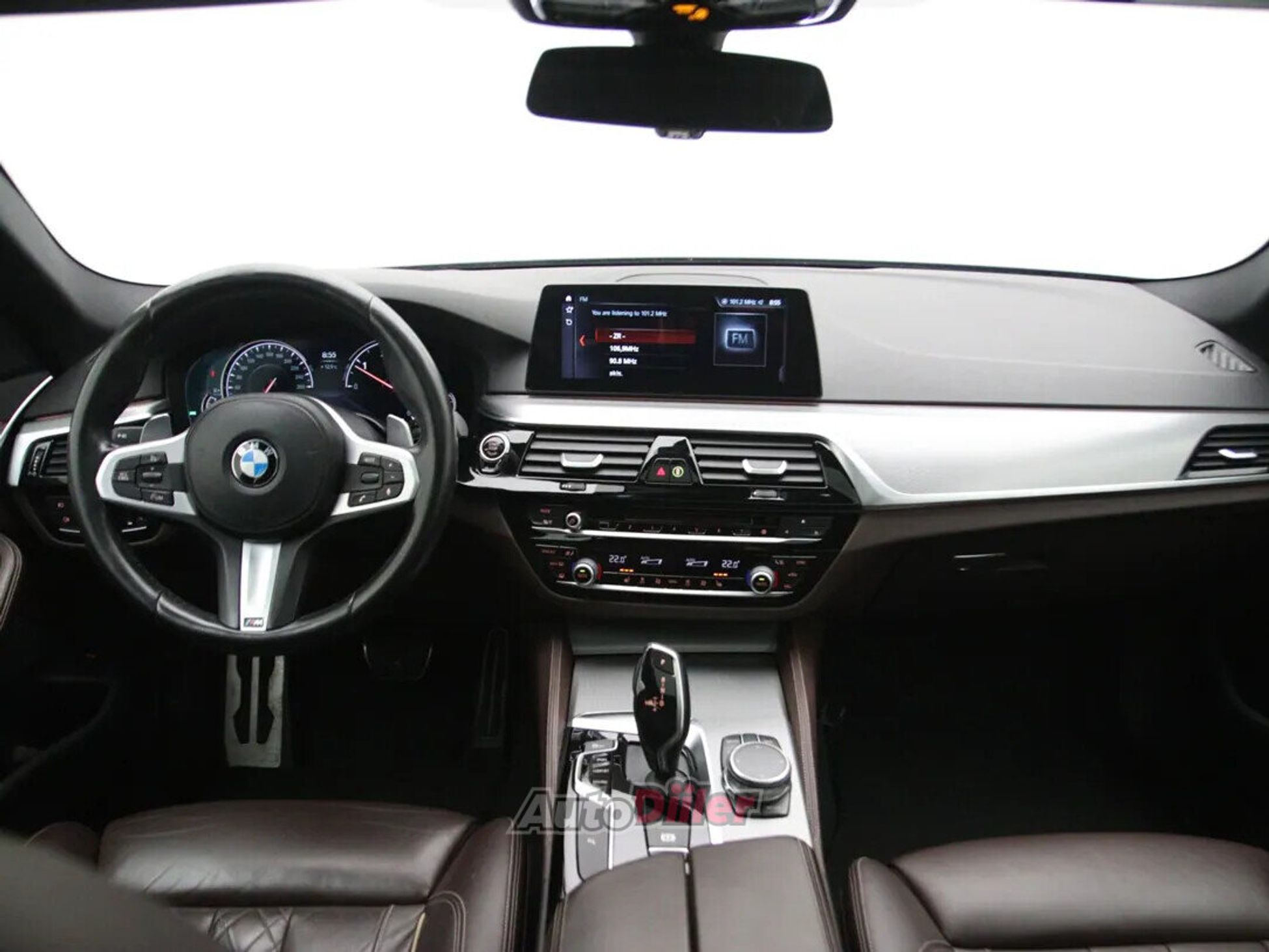 BMW 520 High Executive 2.0 140kW 2019, kuva 2/10