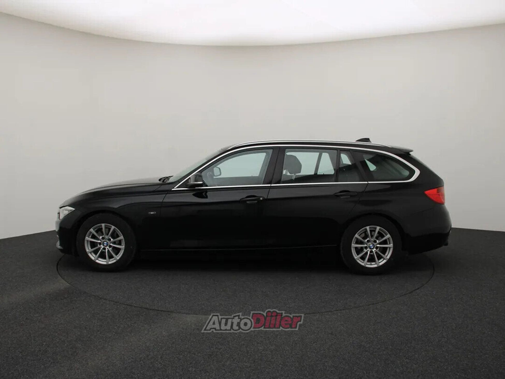 BMW 320 Executive 2.0 120kW 2014, photo 6/10