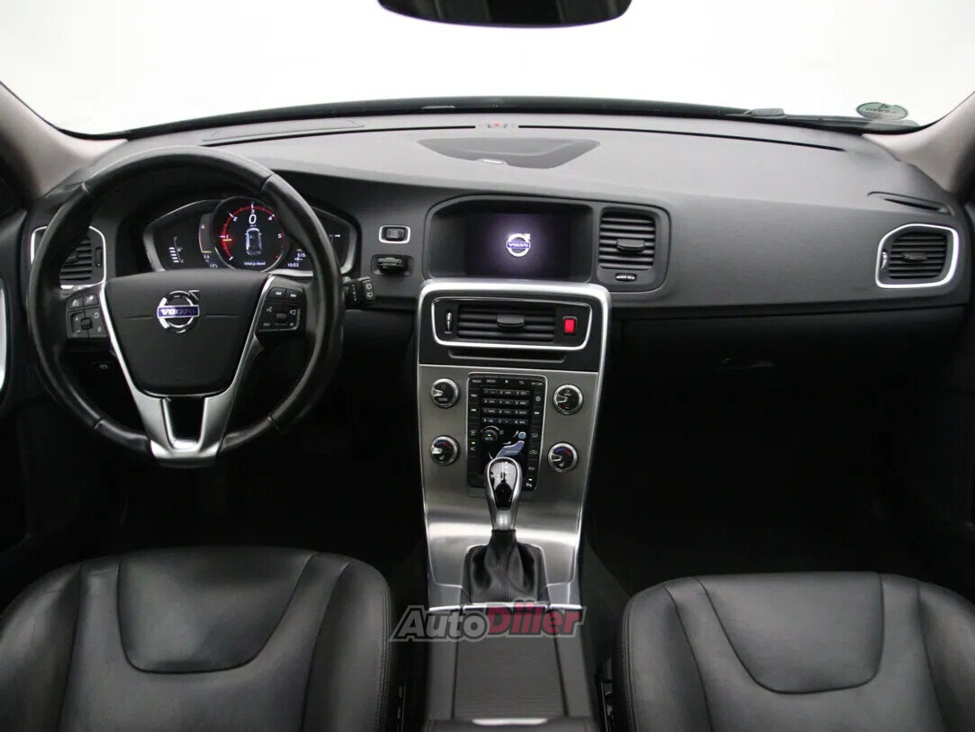 Volvo V60 Summum 2.0 140kW 2017, photo 2/10