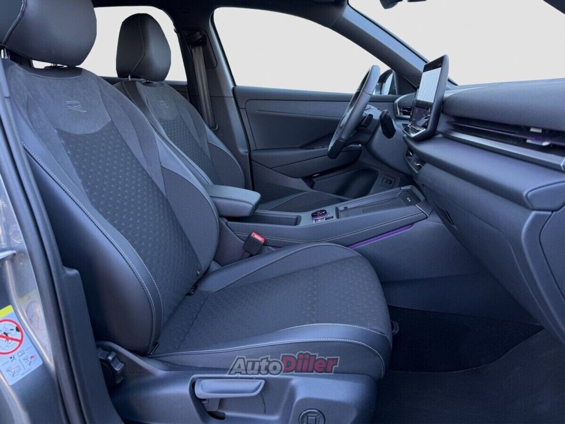 Volkswagen T-Roc 1.5 110kW 2026, photo 5/10