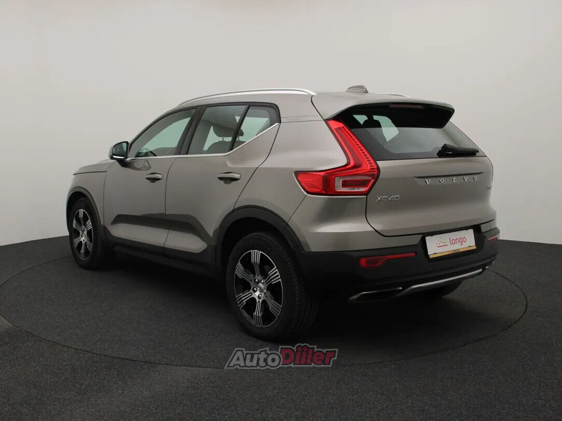 Volvo XC40 Inscription 2.0 110kW 2019, photo 7/10