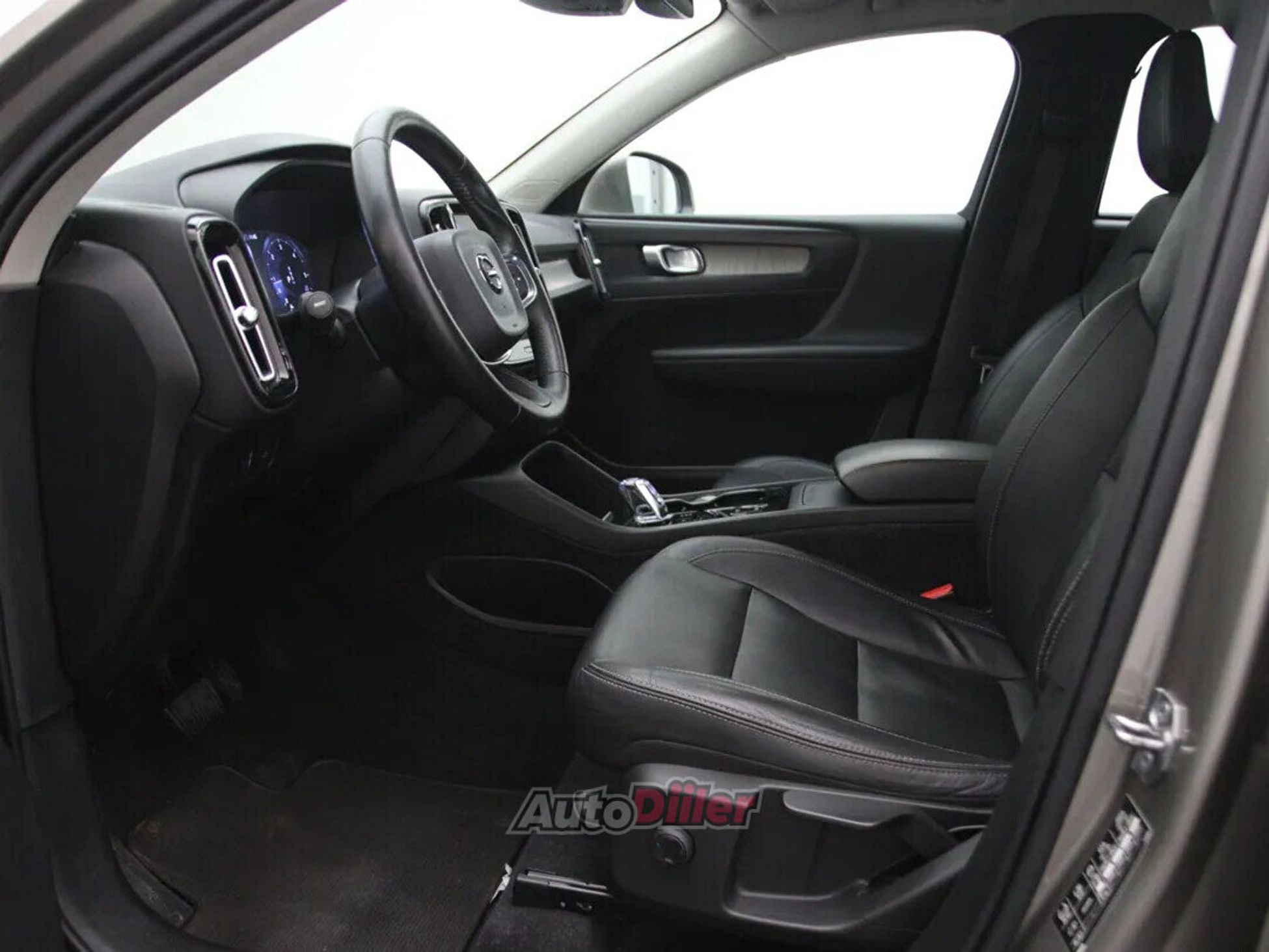Volvo XC40 Inscription 2.0 110kW 2019, photo 4/10