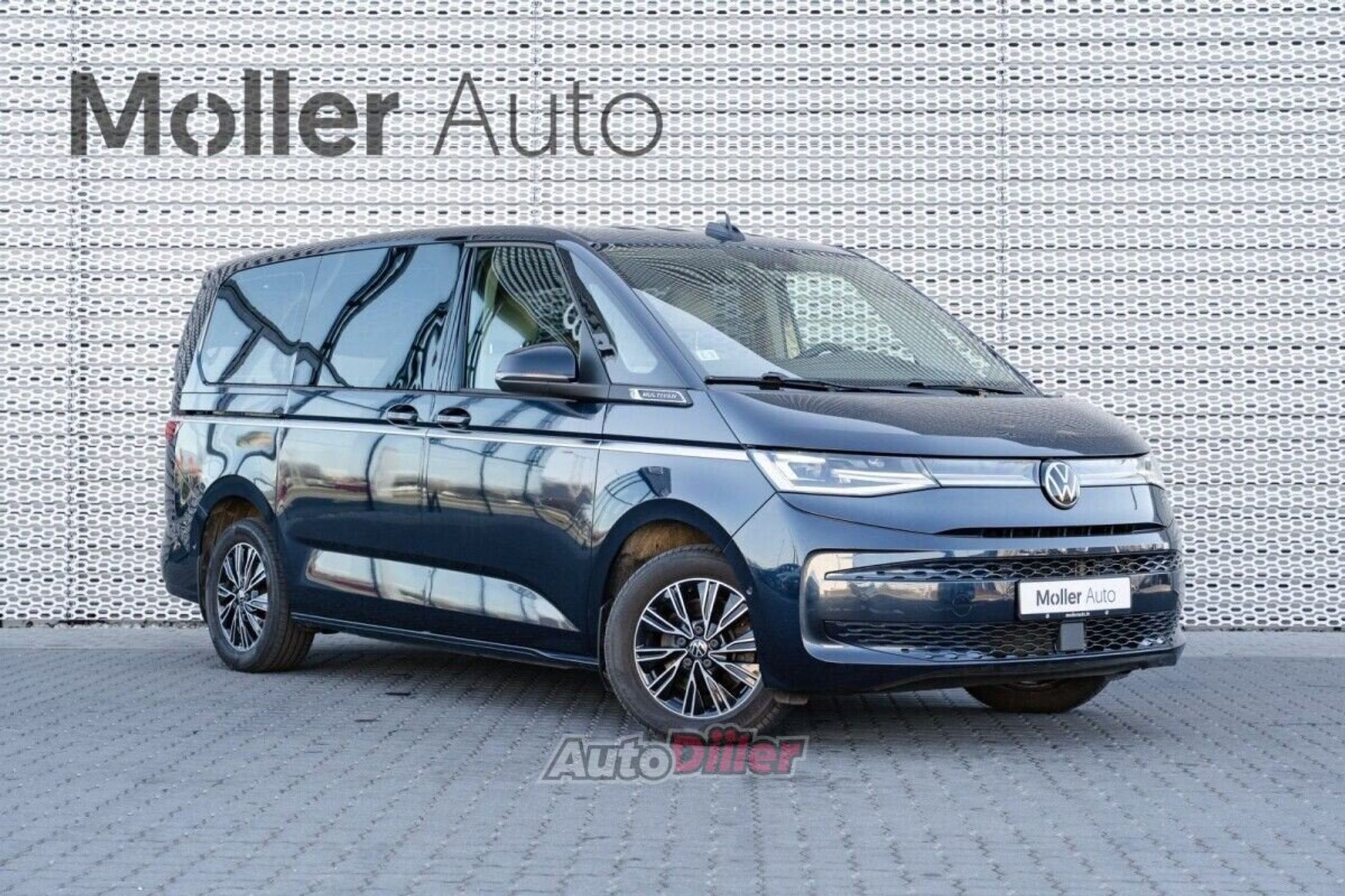 Volkswagen Multivan 2.0 150kW 2024, photo 2/10