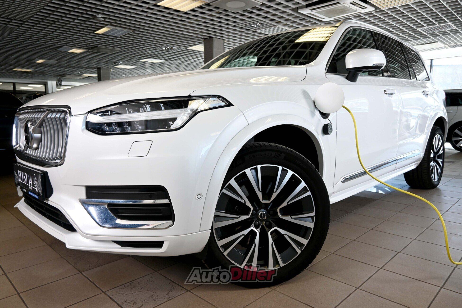 Volvo XC90 2020, photo 4/10