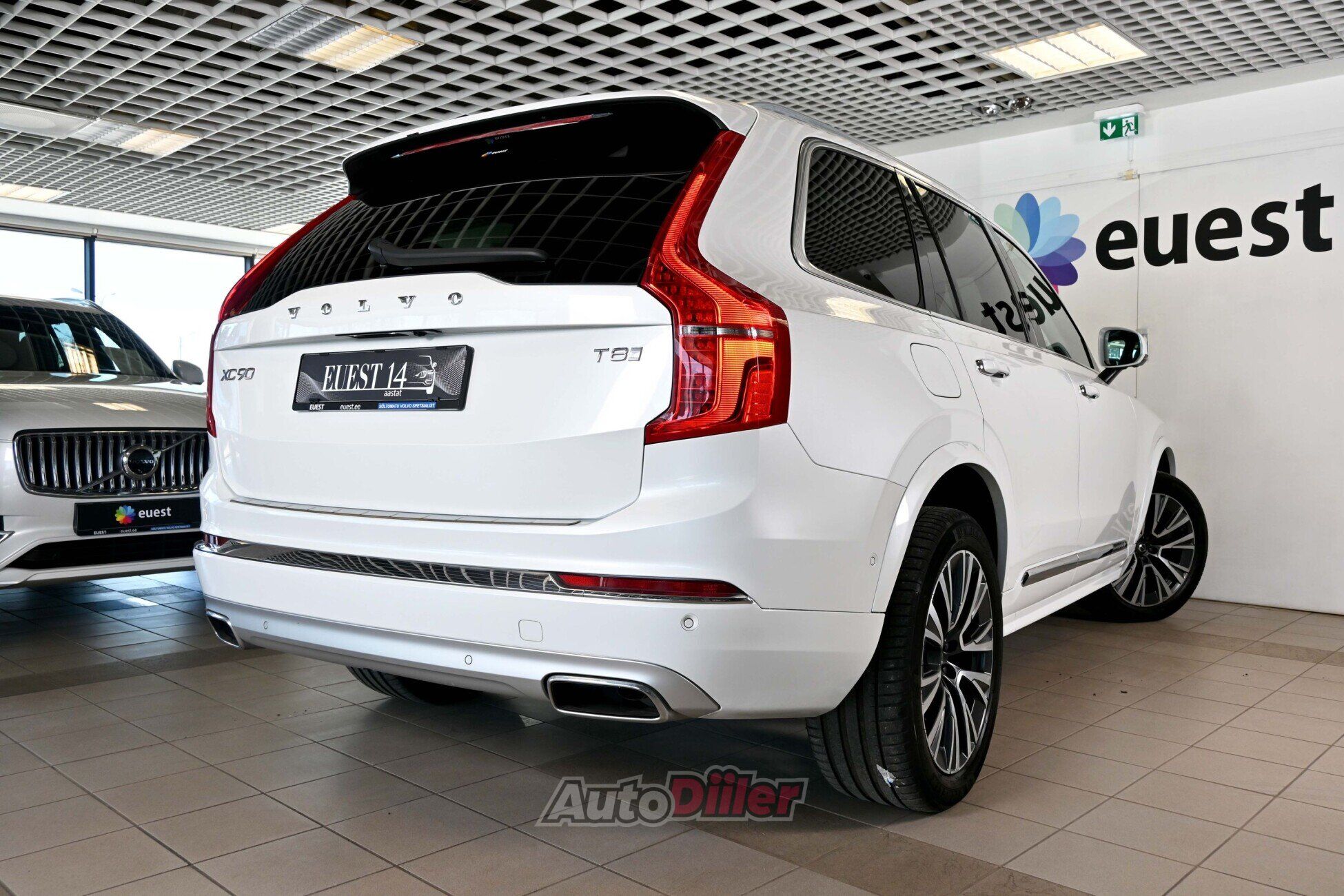 Volvo XC90 2020, photo 3/10