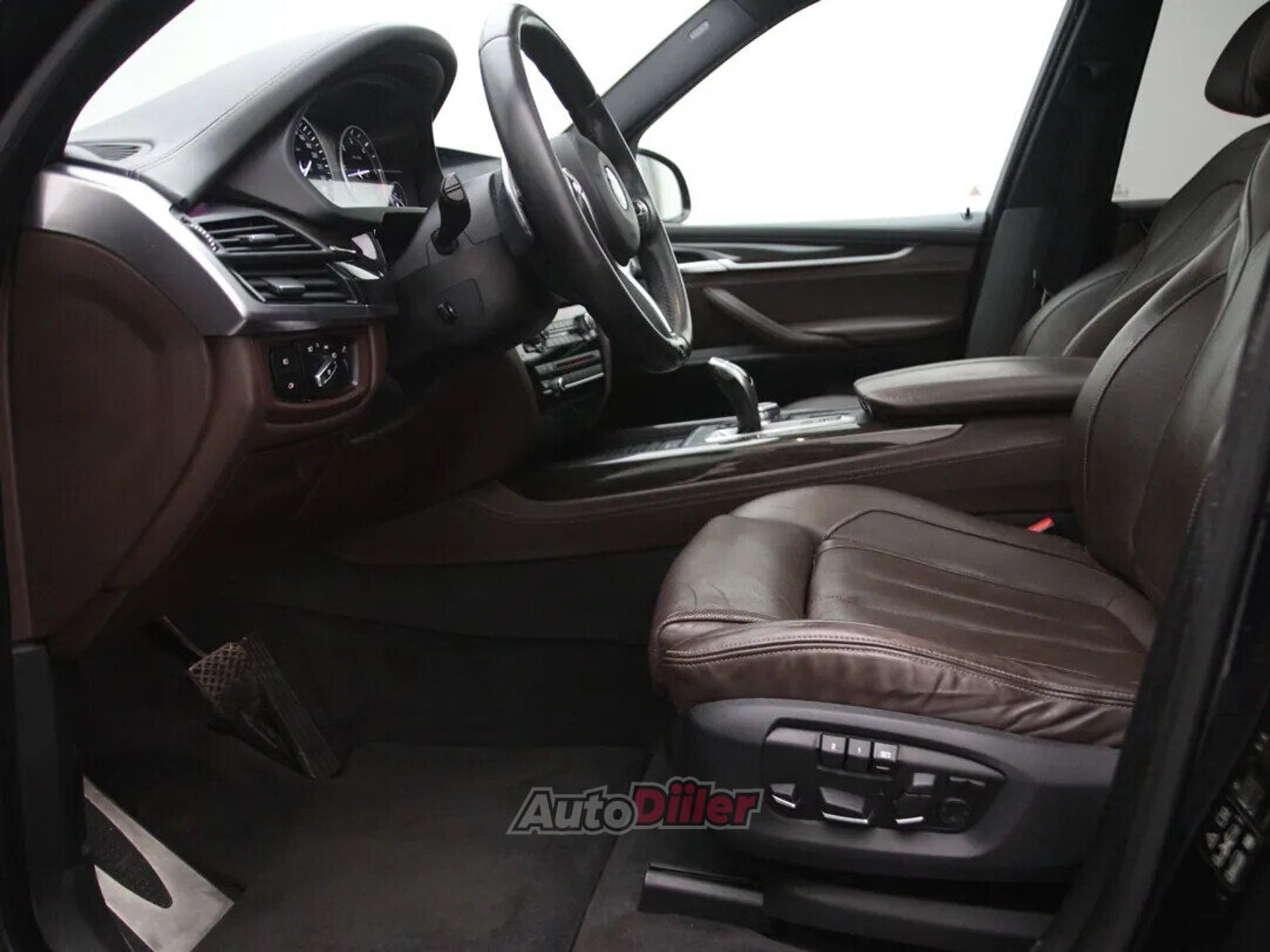 BMW X5 M 3.0 280kW 2015, kuva 4/10
