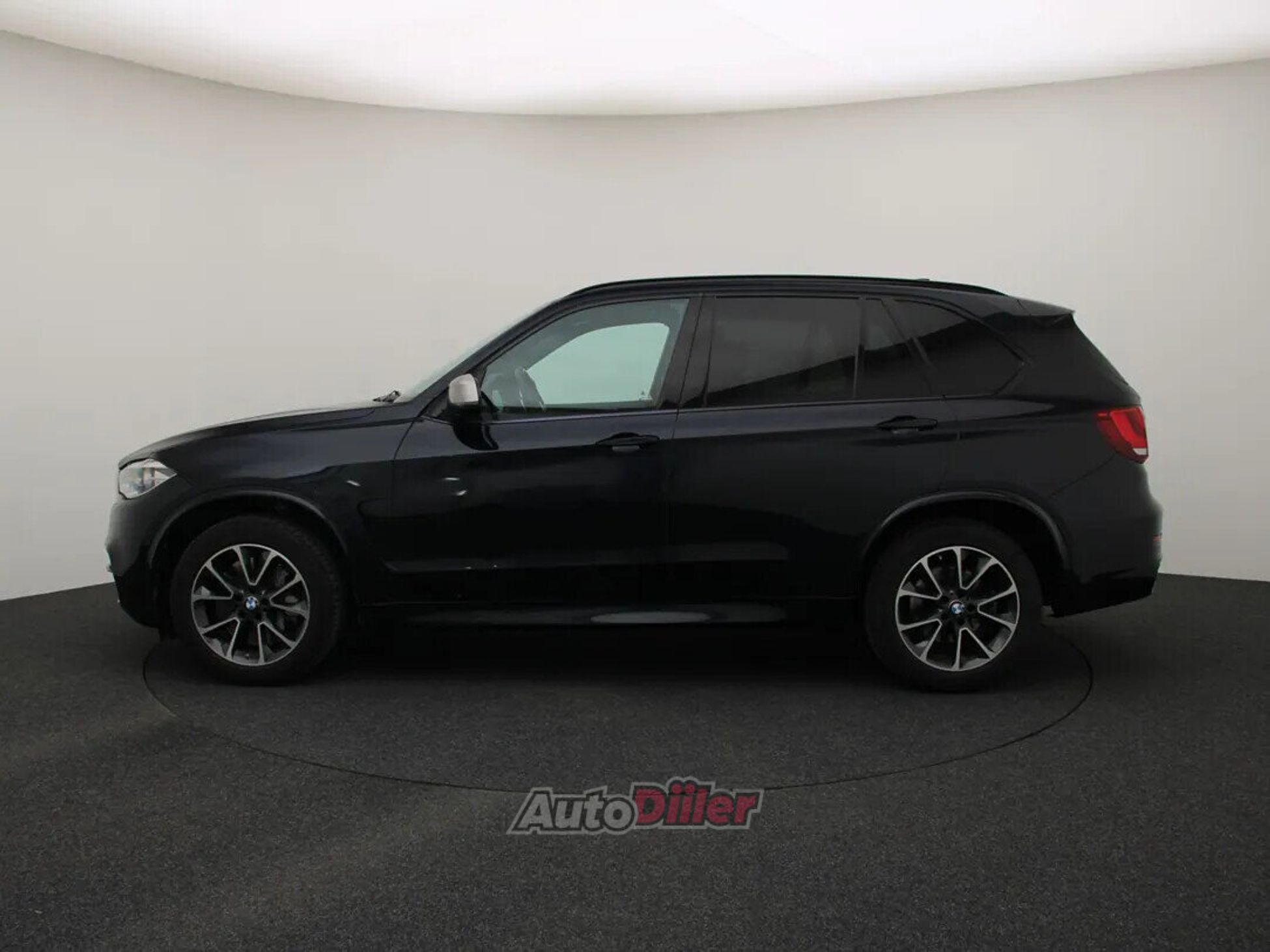 BMW X5 M 3.0 280kW 2015, kuva 6/10