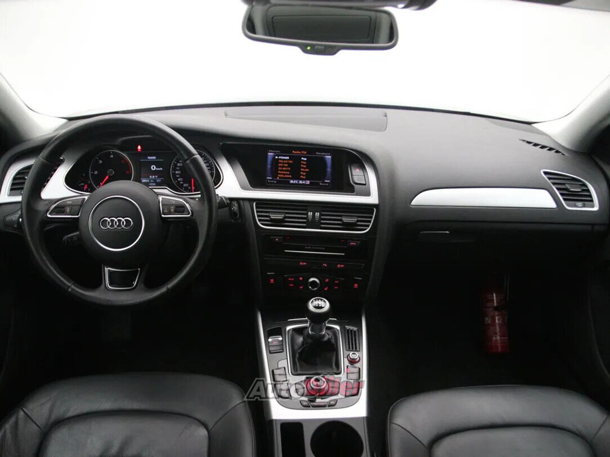 Audi A4 Ambiente 2.0 100kW 2015, kuva 2/10