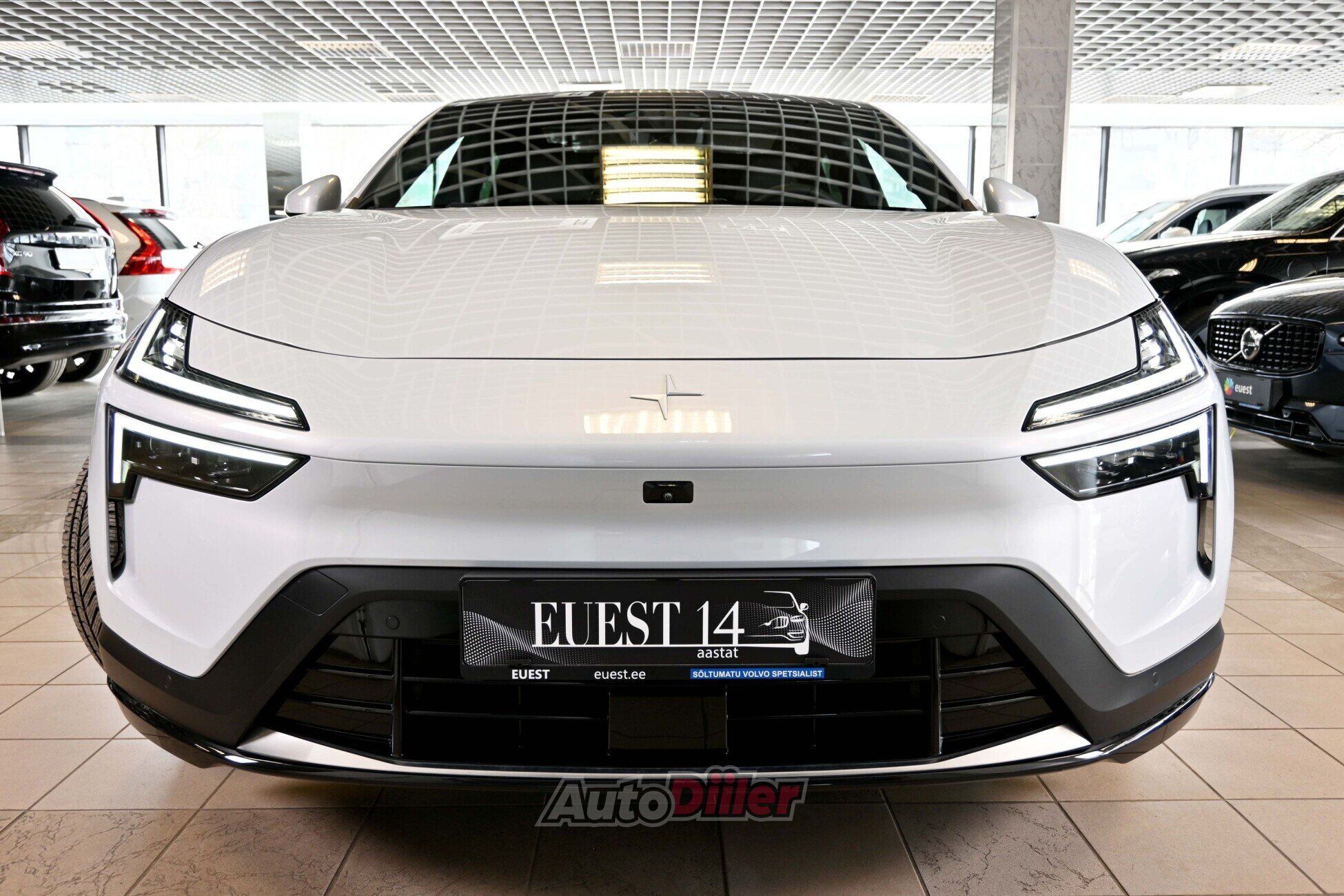 Polestar 4 2024, kuva 5/10