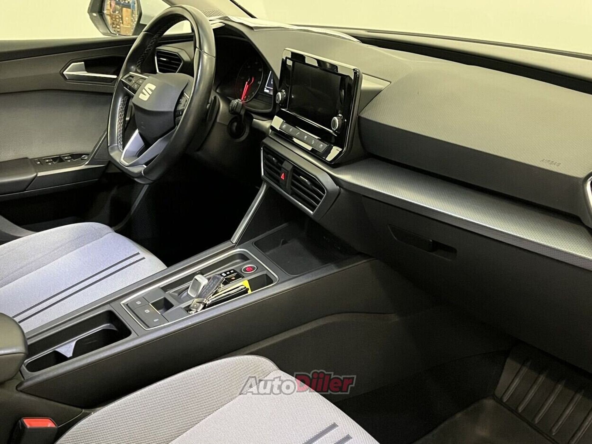 SEAT Leon ST Style 2.0 110kW 2021, photo 3/10