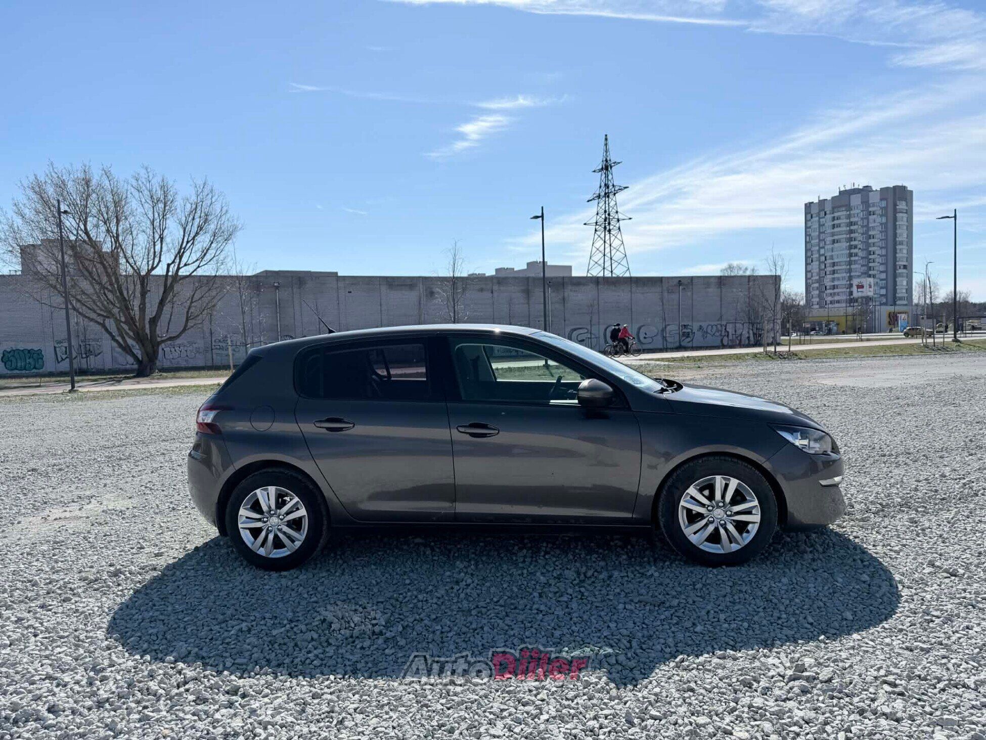Peugeot 308 1.2 60kW 2013, kuva 4/10