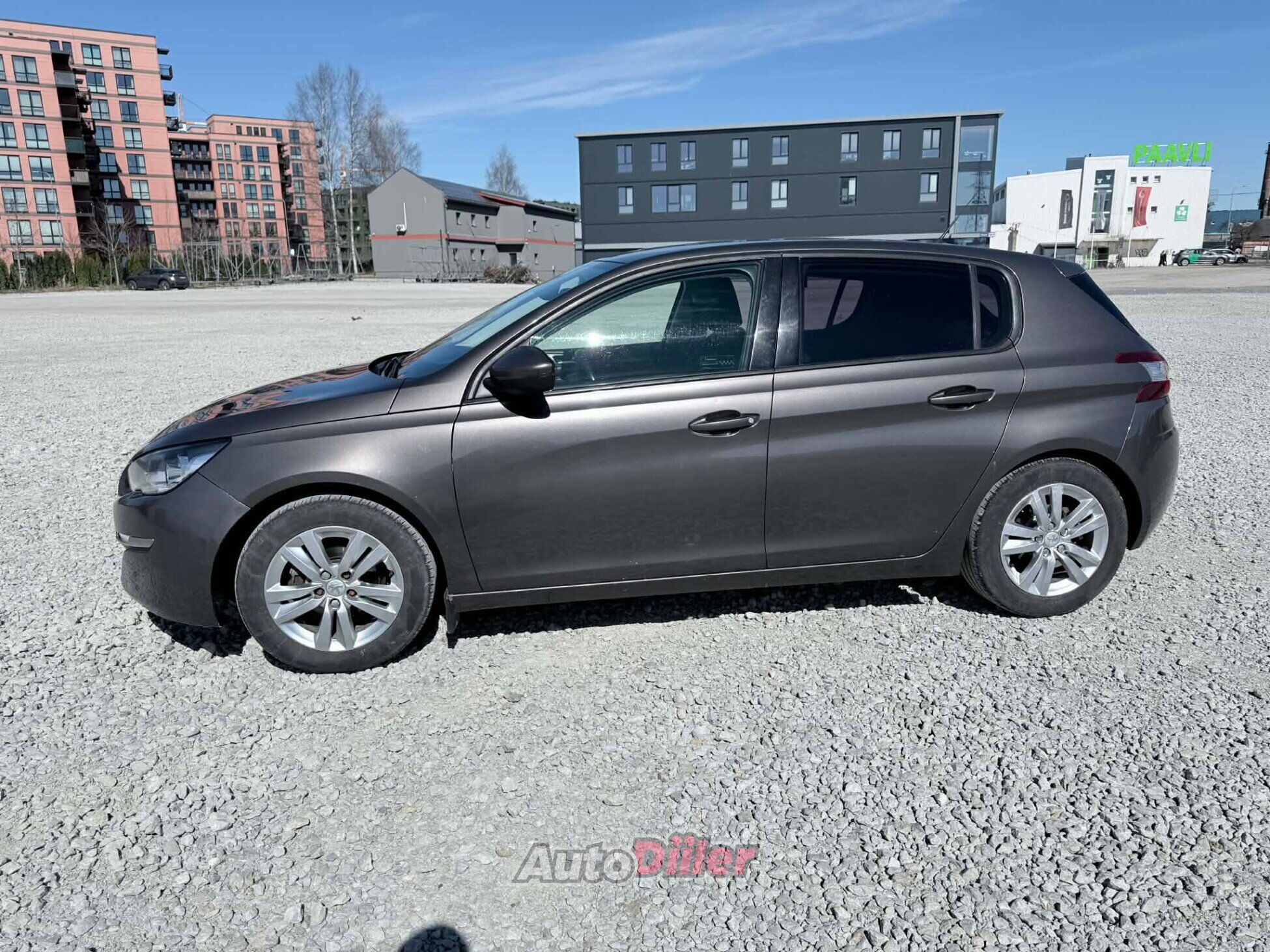 Peugeot 308 1.2 60kW 2013, kuva 3/10