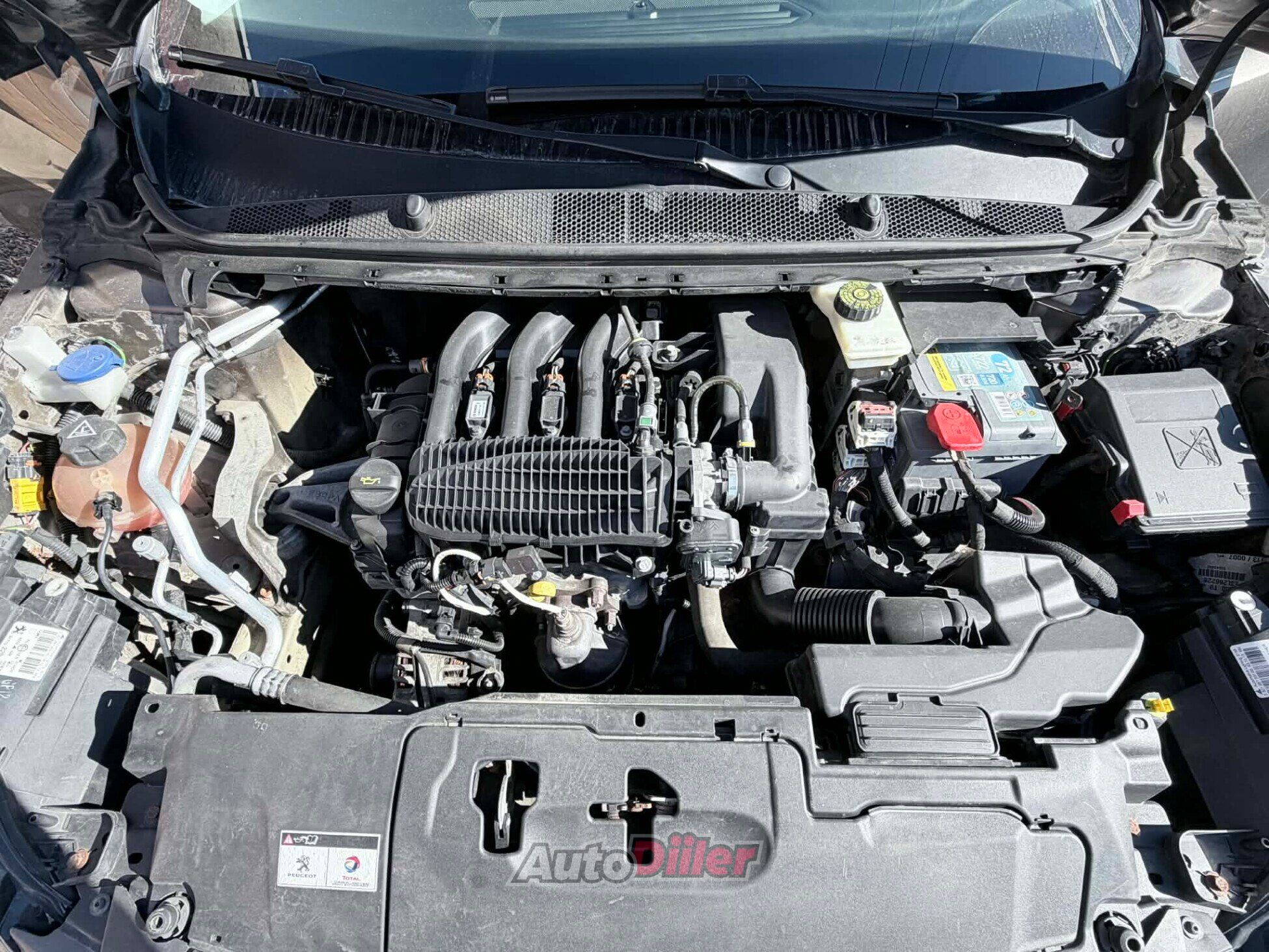 Peugeot 308 1.2 60kW 2013, kuva 5/10