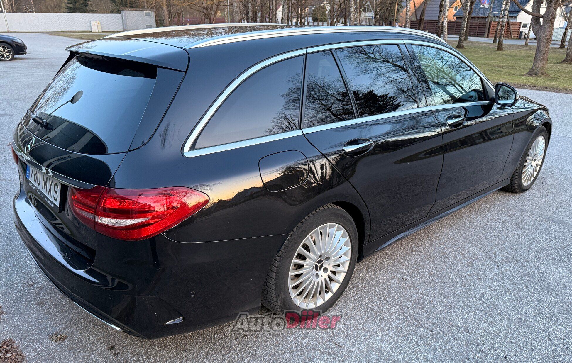 Mercedes-Benz C 220 2.1 125kW 2017, kuva 3/10