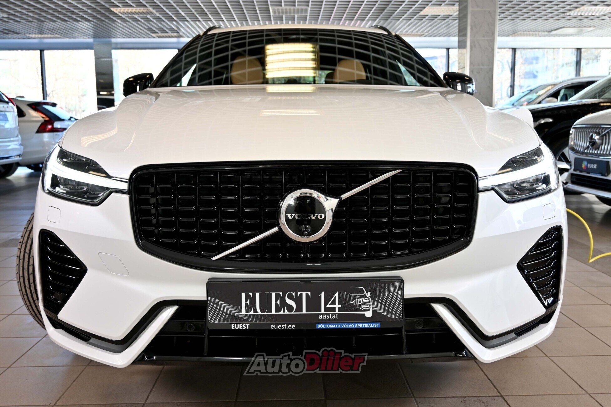 Volvo XC60 2025, photo 5/10