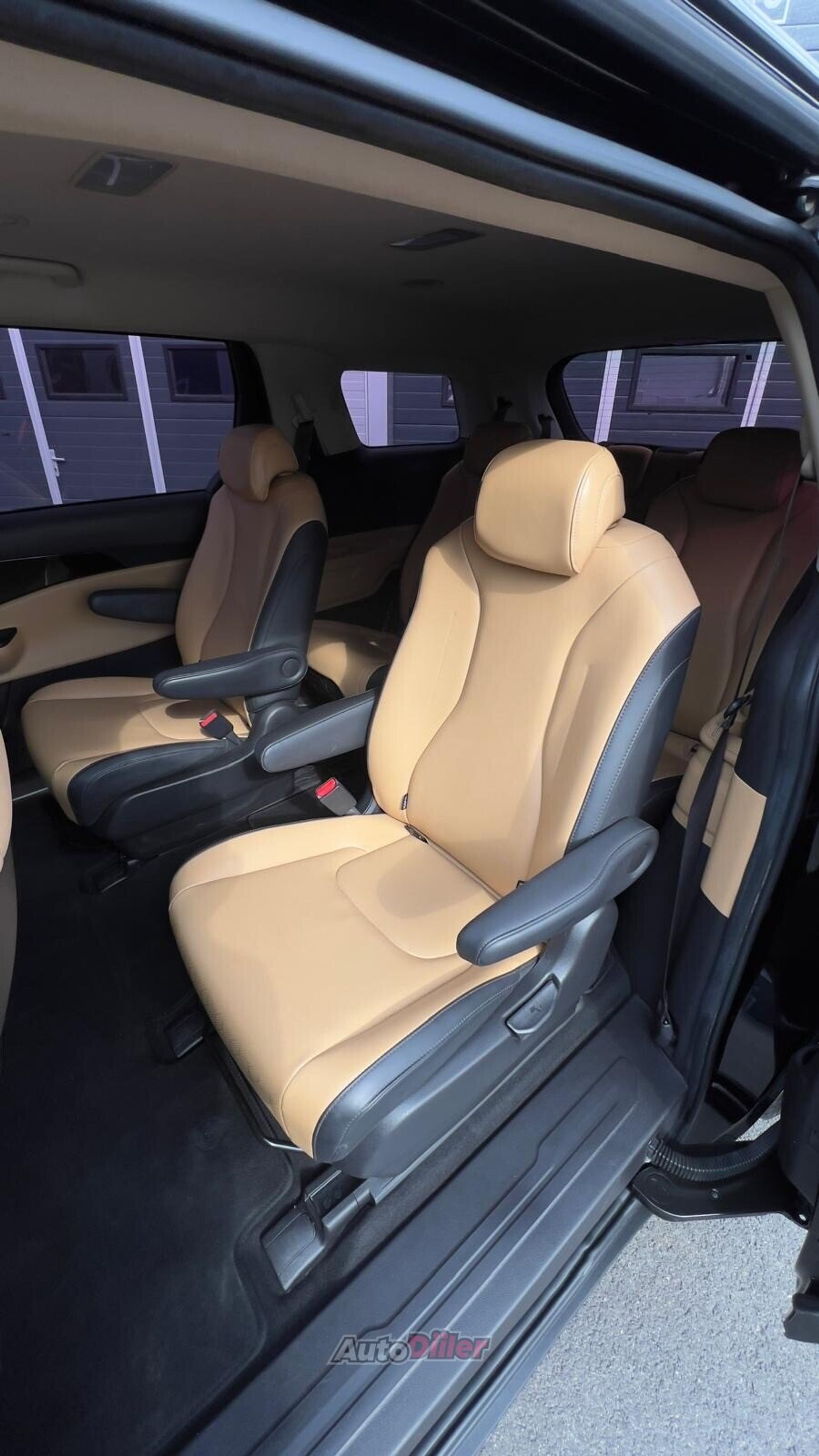 Kia Carnival 2.2 148kW 2020, photo 7/10