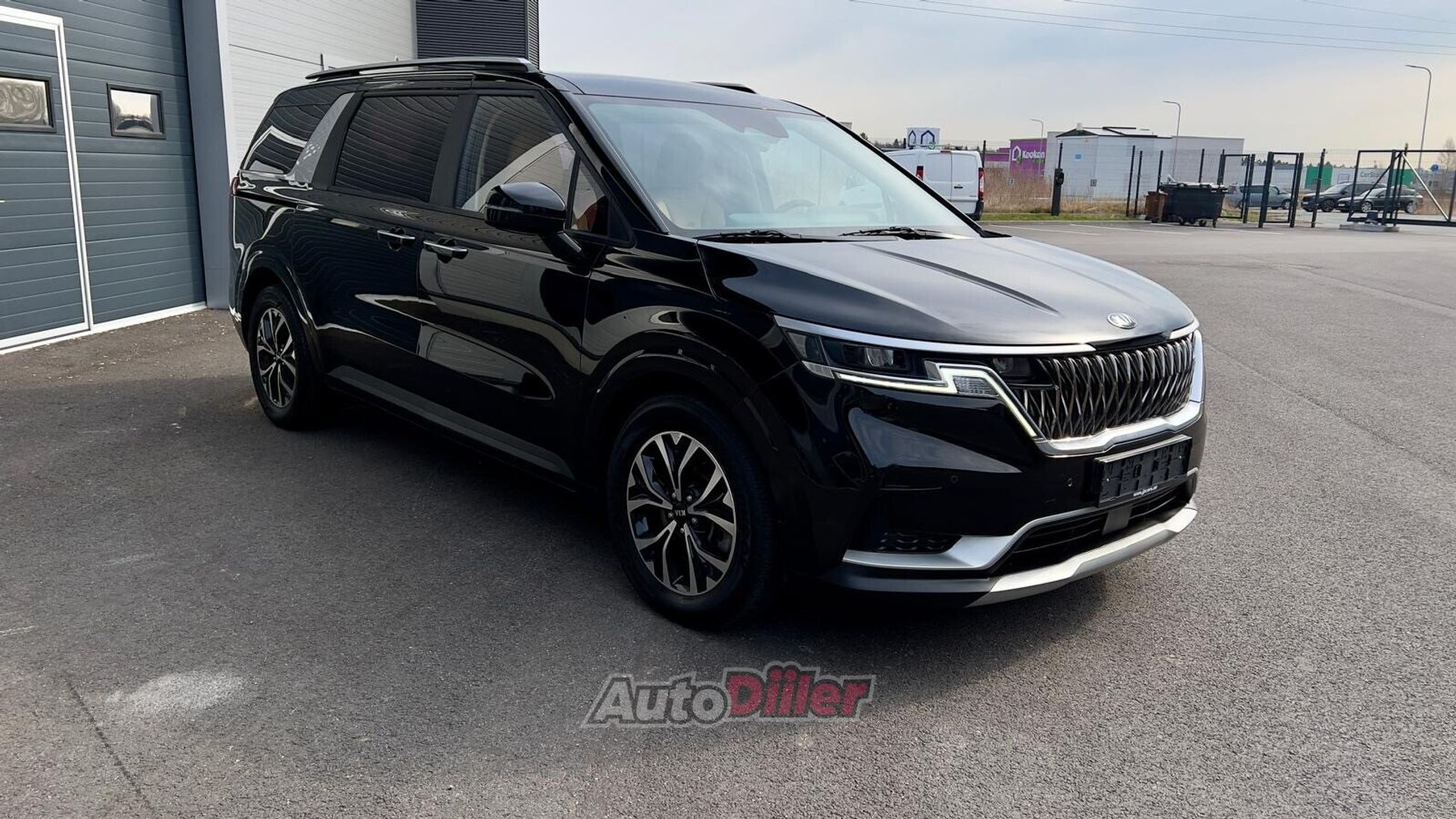 Kia Carnival 2.2 148kW 2020, photo 2/10