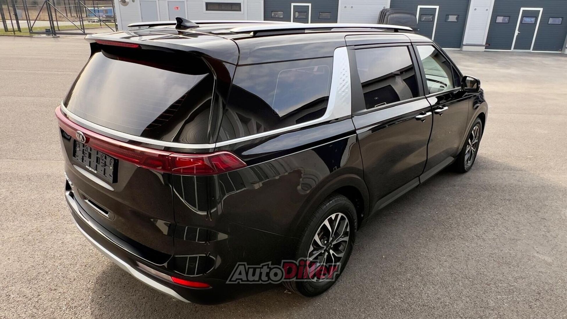 Kia Carnival 2.2 148kW 2020, photo 3/10