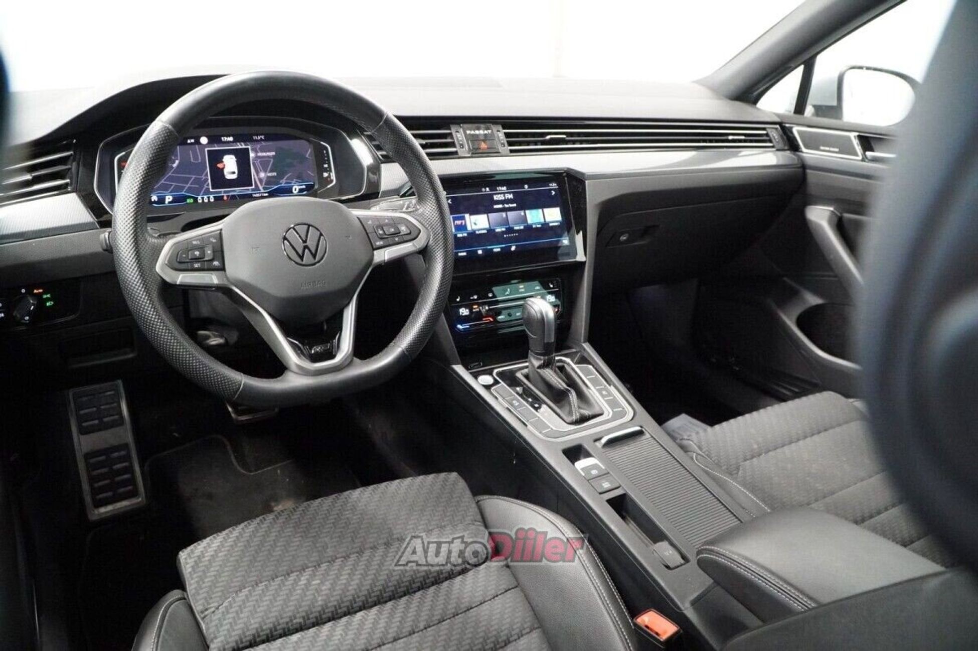 Volkswagen Passat 2.0 147kW 2022, photo 3/10