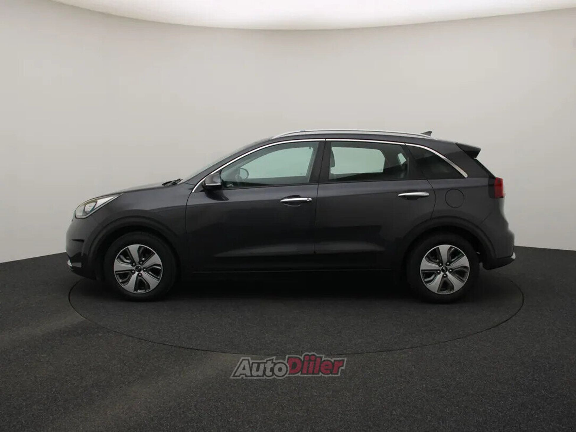 Kia Niro DynamicLine 1.6 104kW 2018, kuva 6/10