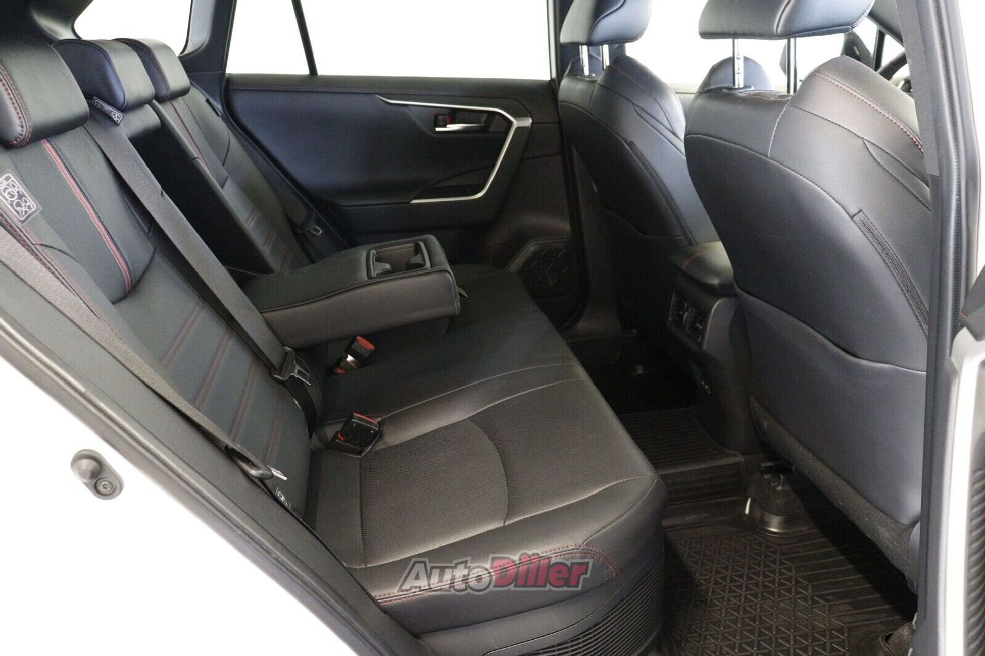 Toyota RAV4 Premium 2.5 136kW 2022, photo 7/10