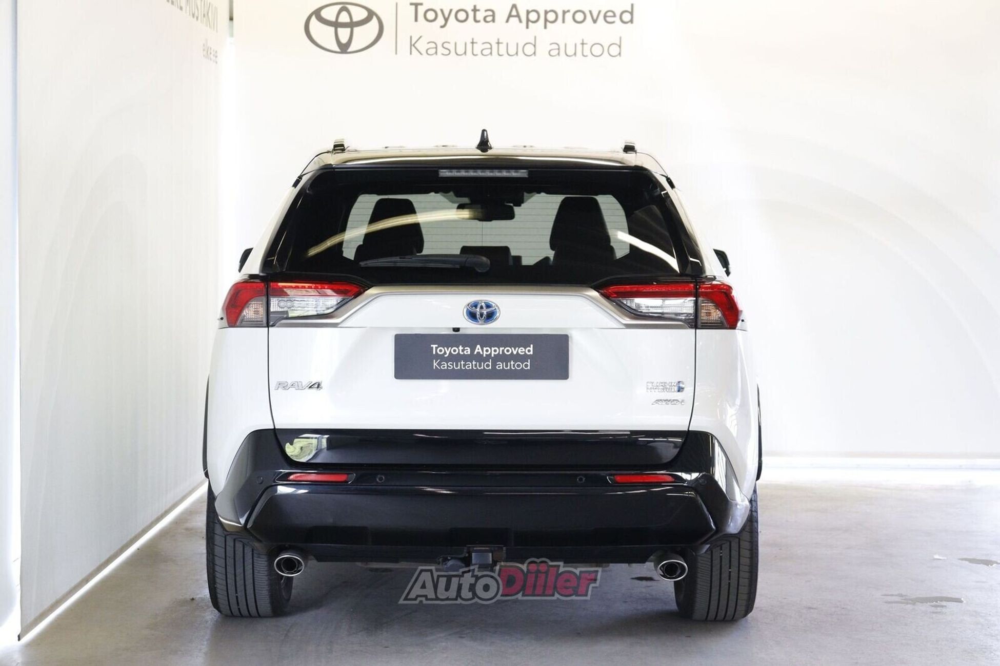 Toyota RAV4 Premium 2.5 136kW 2022, photo 4/10