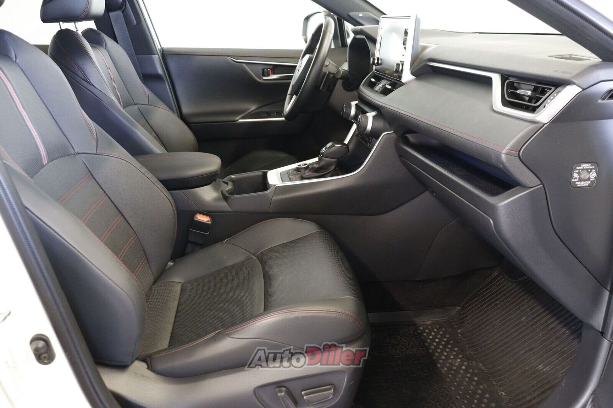 Toyota RAV4 Premium 2.5 136kW 2022, photo 6/10