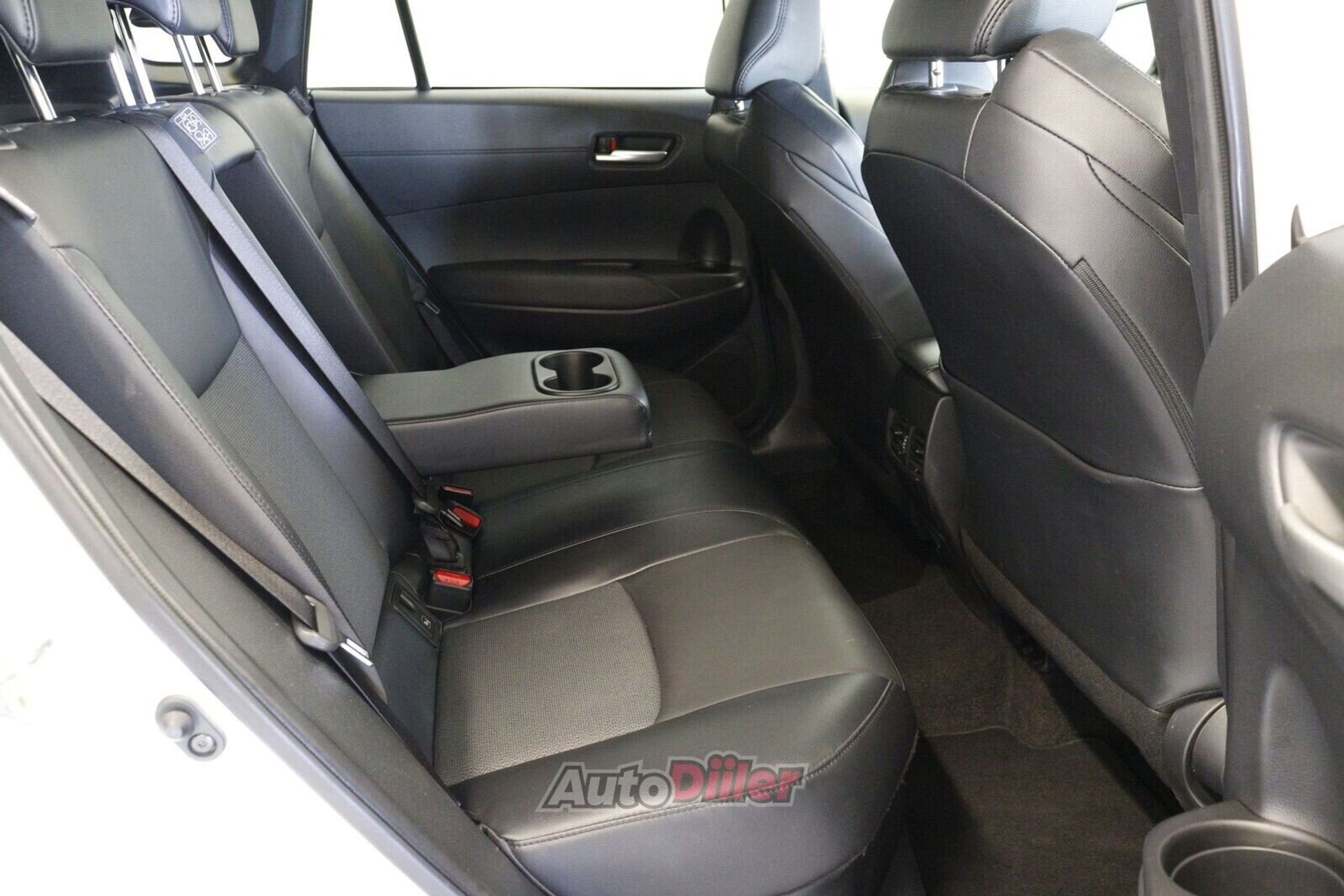 Toyota Corolla Cross COROLLA 2.0 112kW 2025, photo 7/10