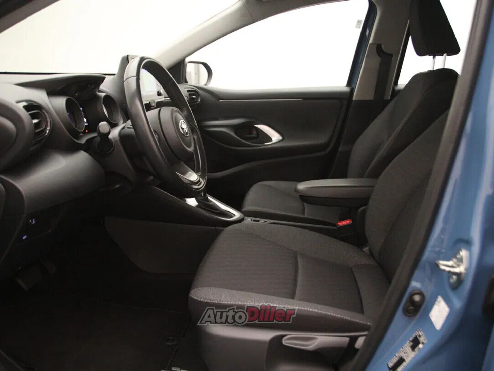 Toyota Yaris Business Plus 1.5 85kW 2022, photo 4/10